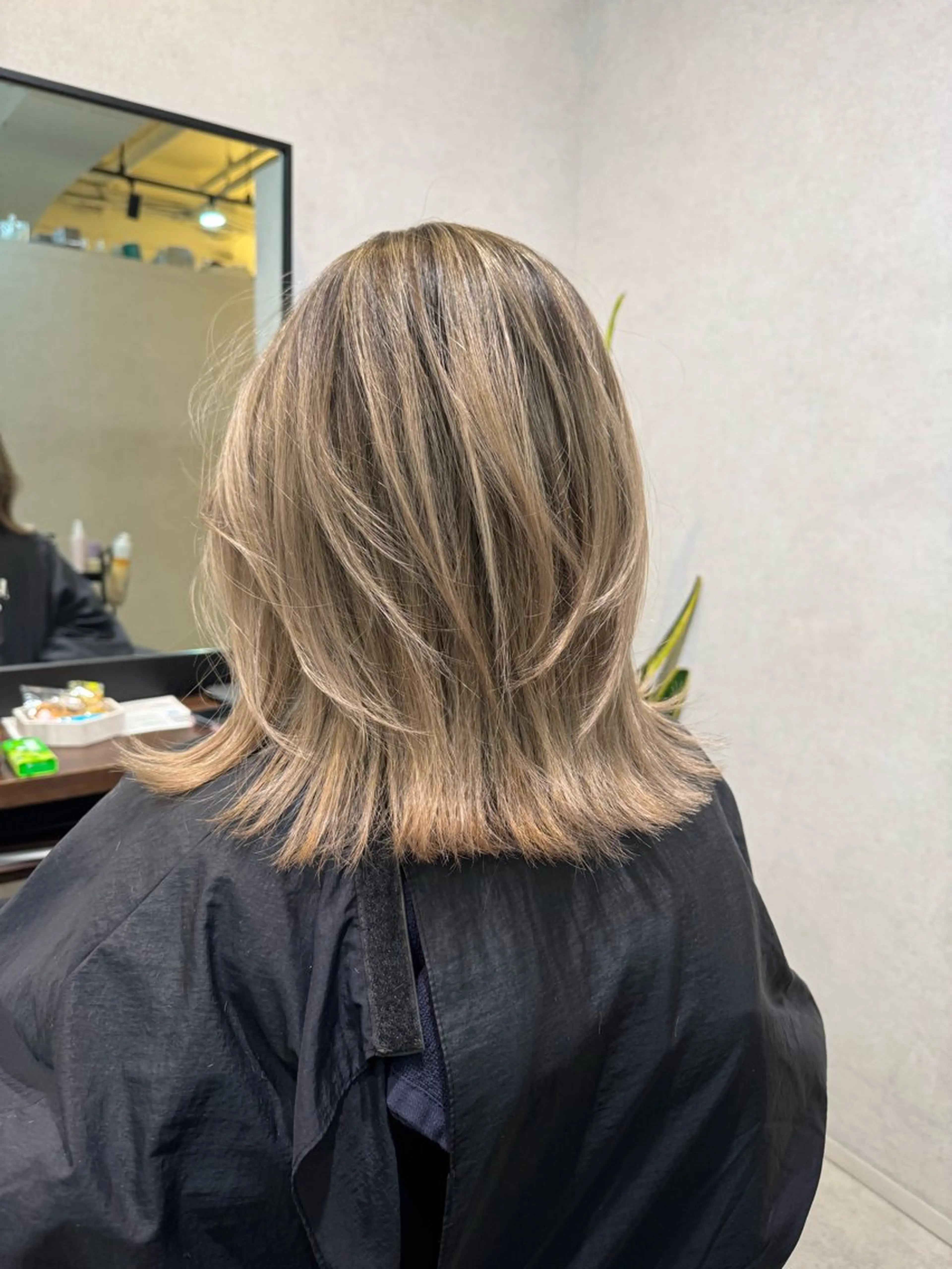 ミディアム merly miinaのヘアスタイル