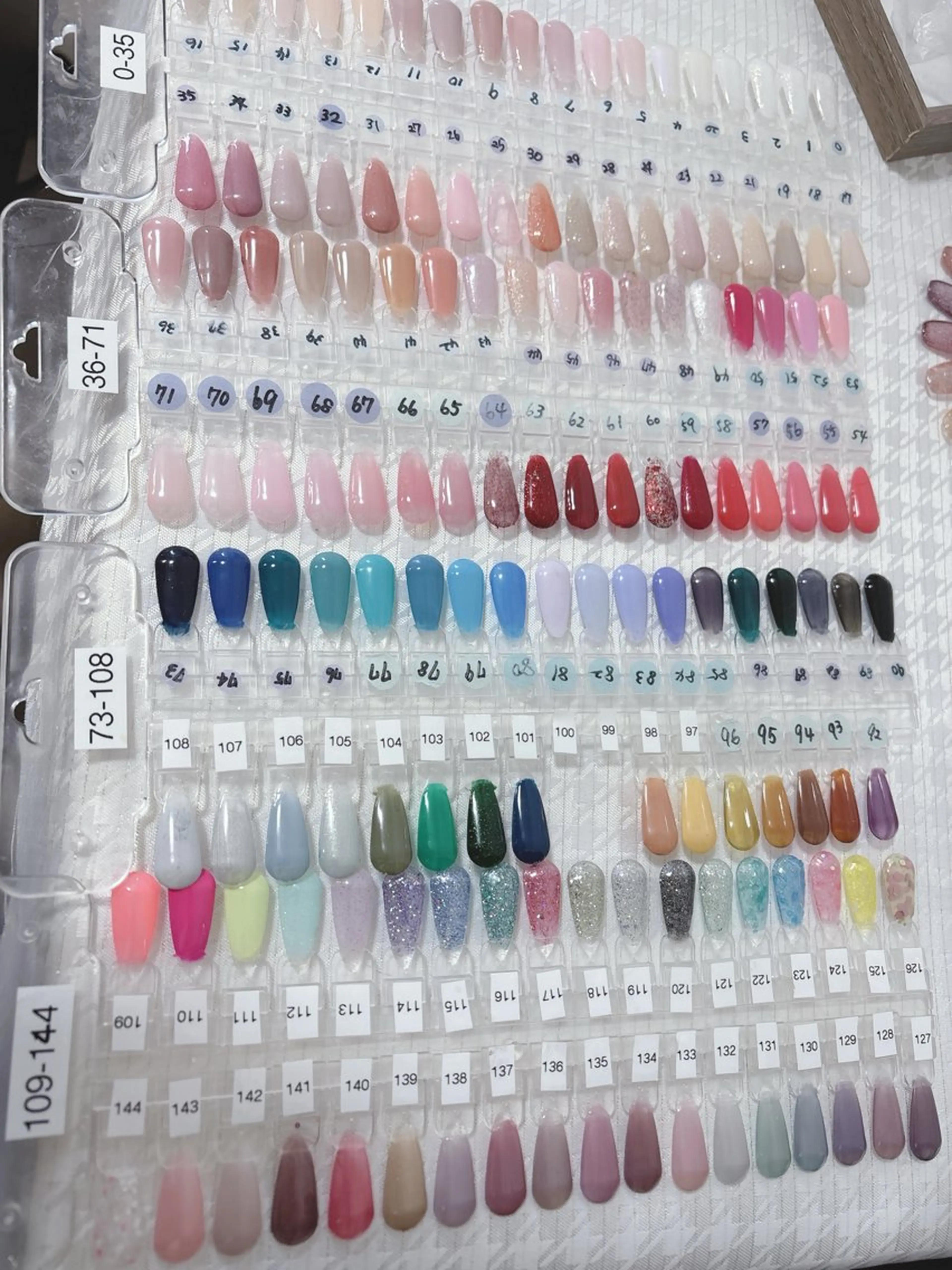 ネイル ジェルネイル ワンカラーネイル ハンドネイル 認定講師／歴20年 パラジェル　Growのネイルデザイン