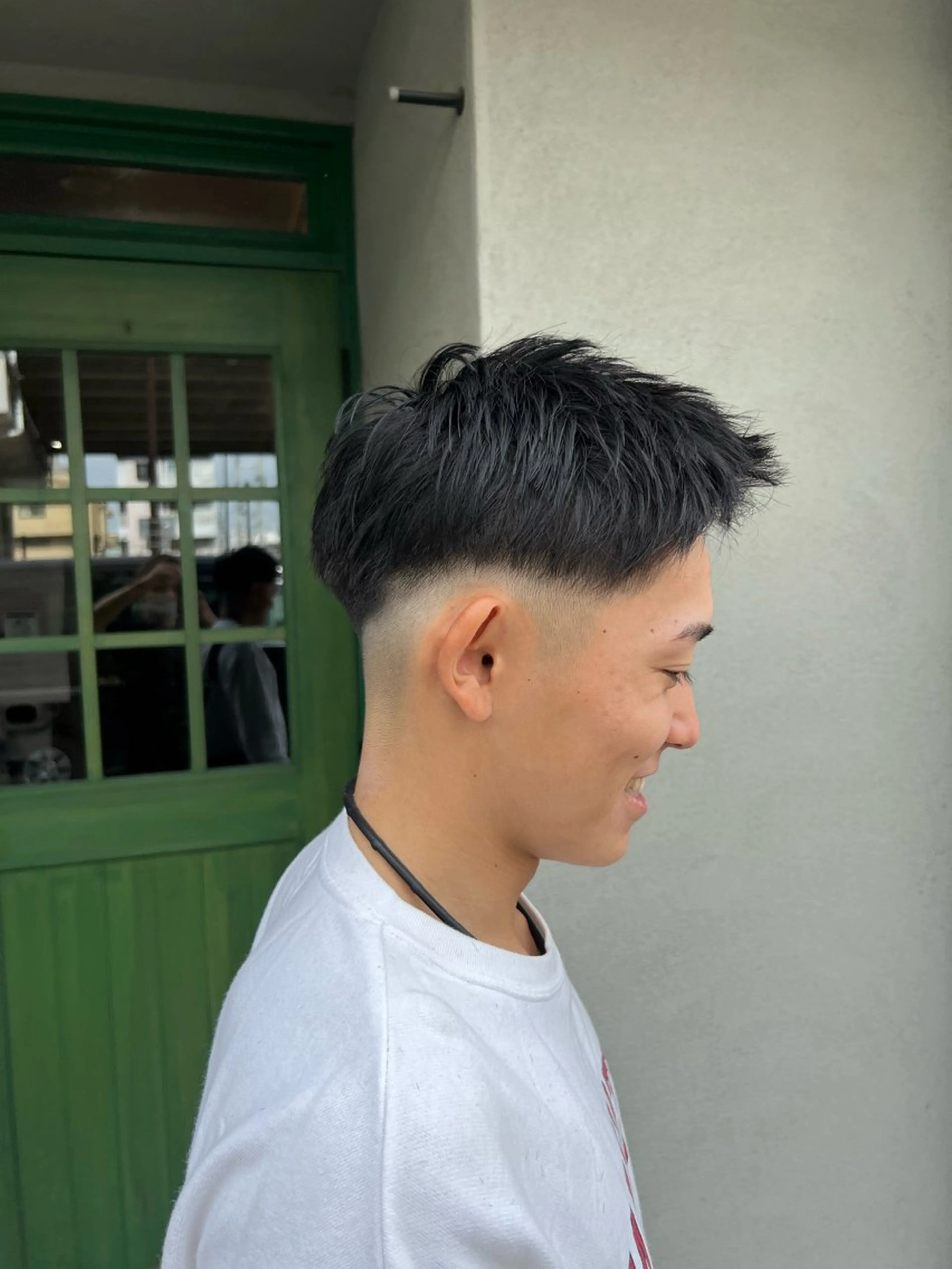 ショート メンズ フェードカット ショートヘア SHION men's permのヘアスタイル