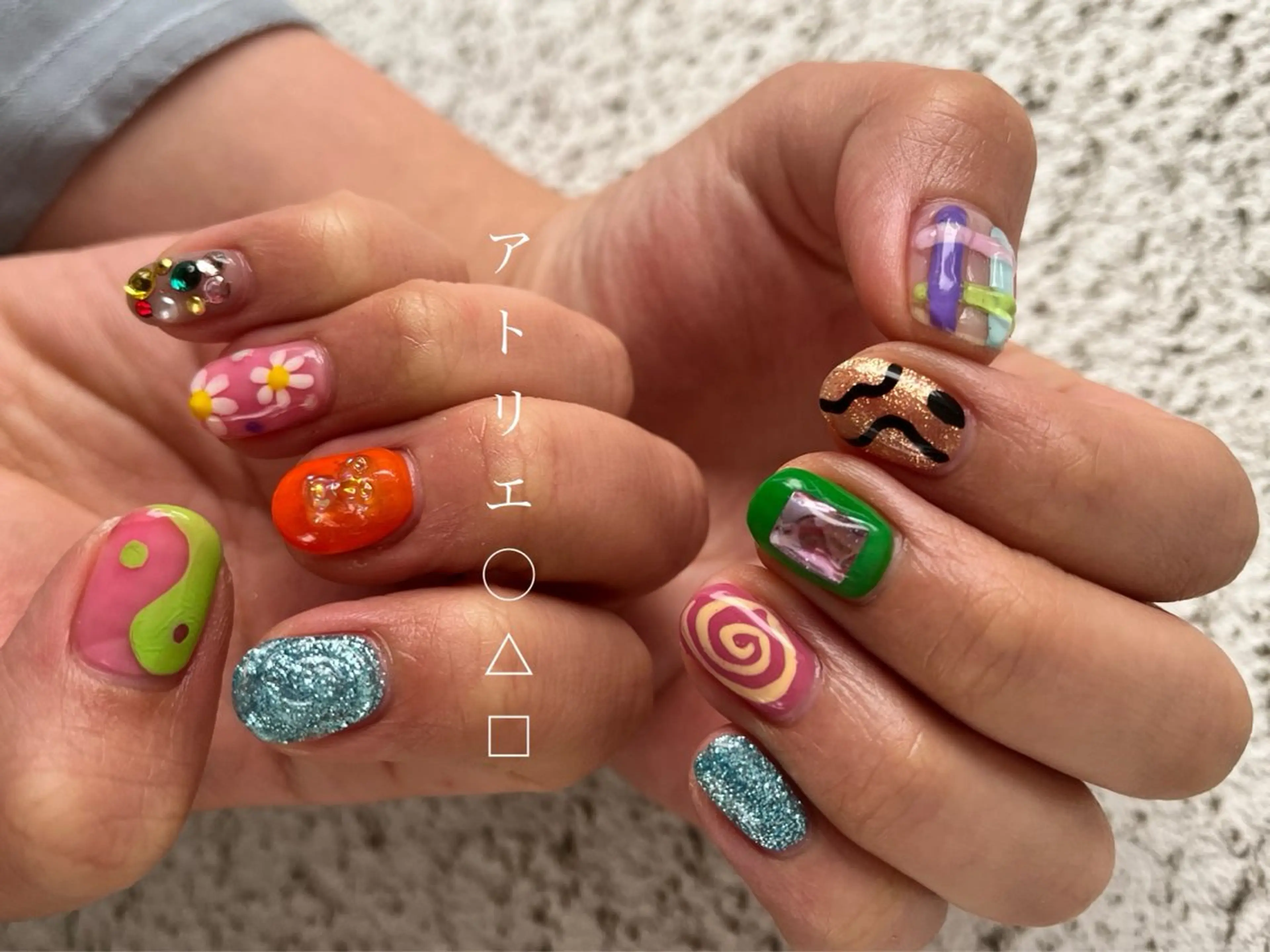 ネイル ハンドネイル アトリエ ○△□のネイルデザイン