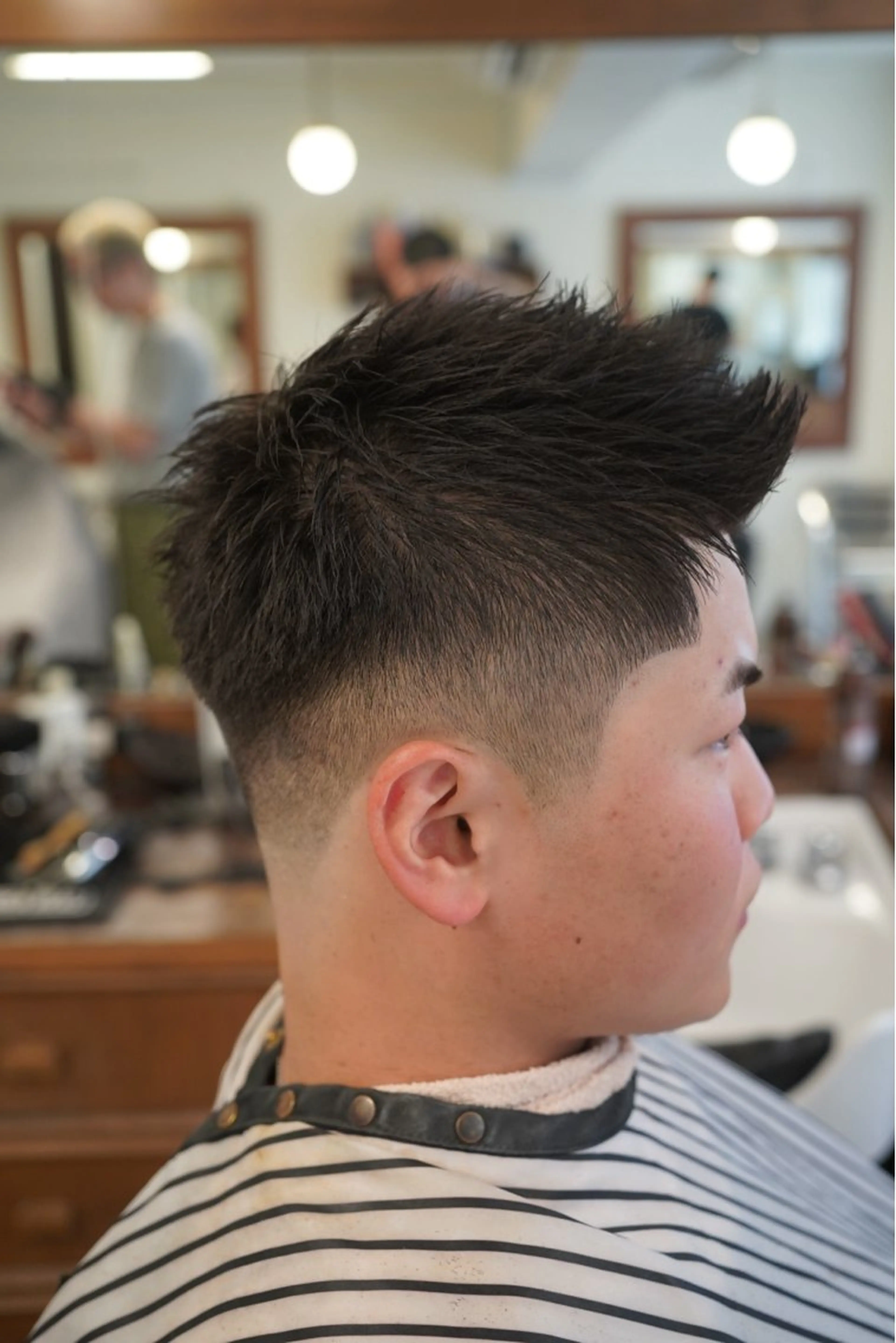 ショート メンズ フェードカット メンズパーマ スキンフェード メンズツイストパーマ ツイストパーマ ヘアーサロンチョップショップ所属・吉祥寺駅 takumiのヘアスタイル