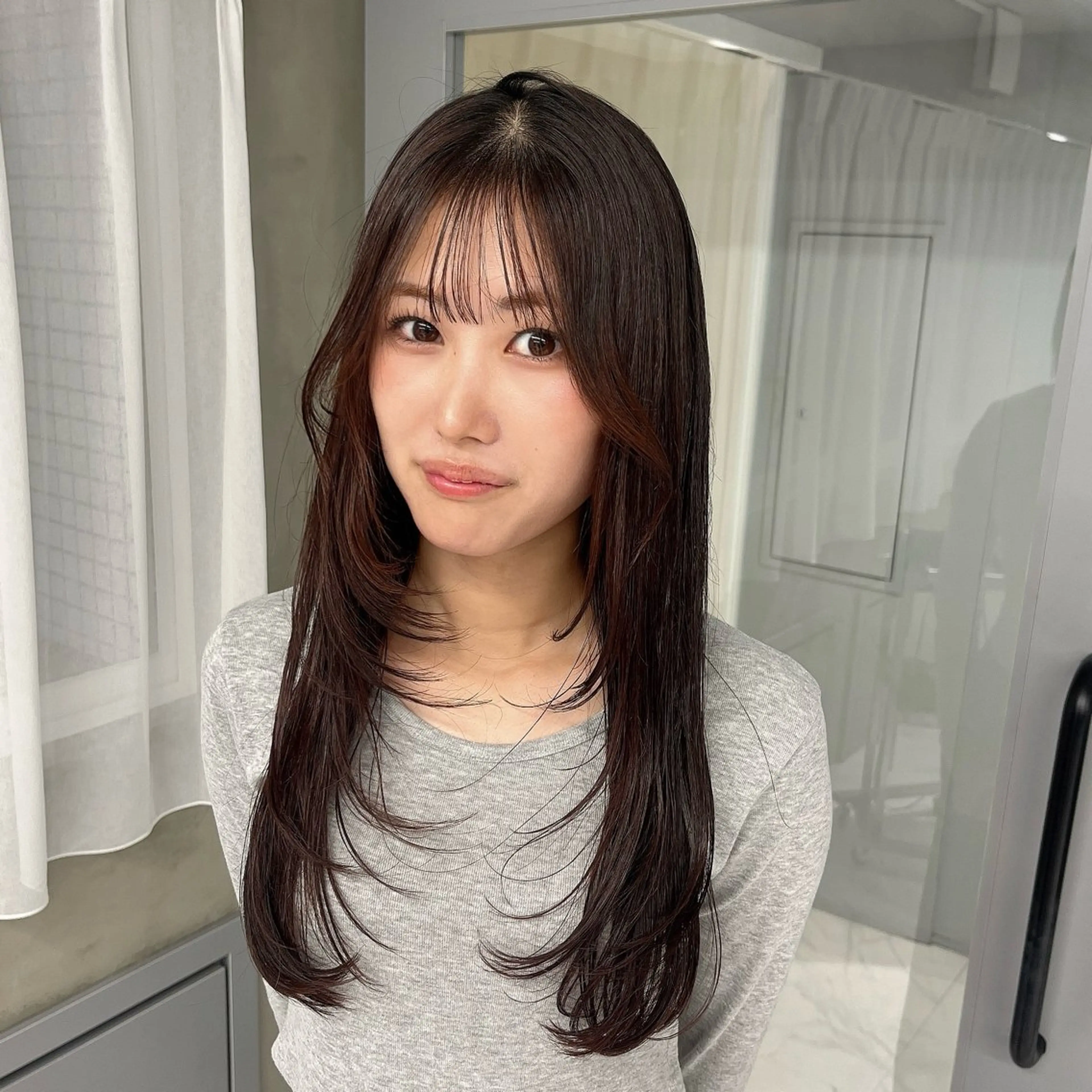 ロング レイヤーカット ロング カット りおな/エクステ /ミルクティーカラーのヘアスタイル