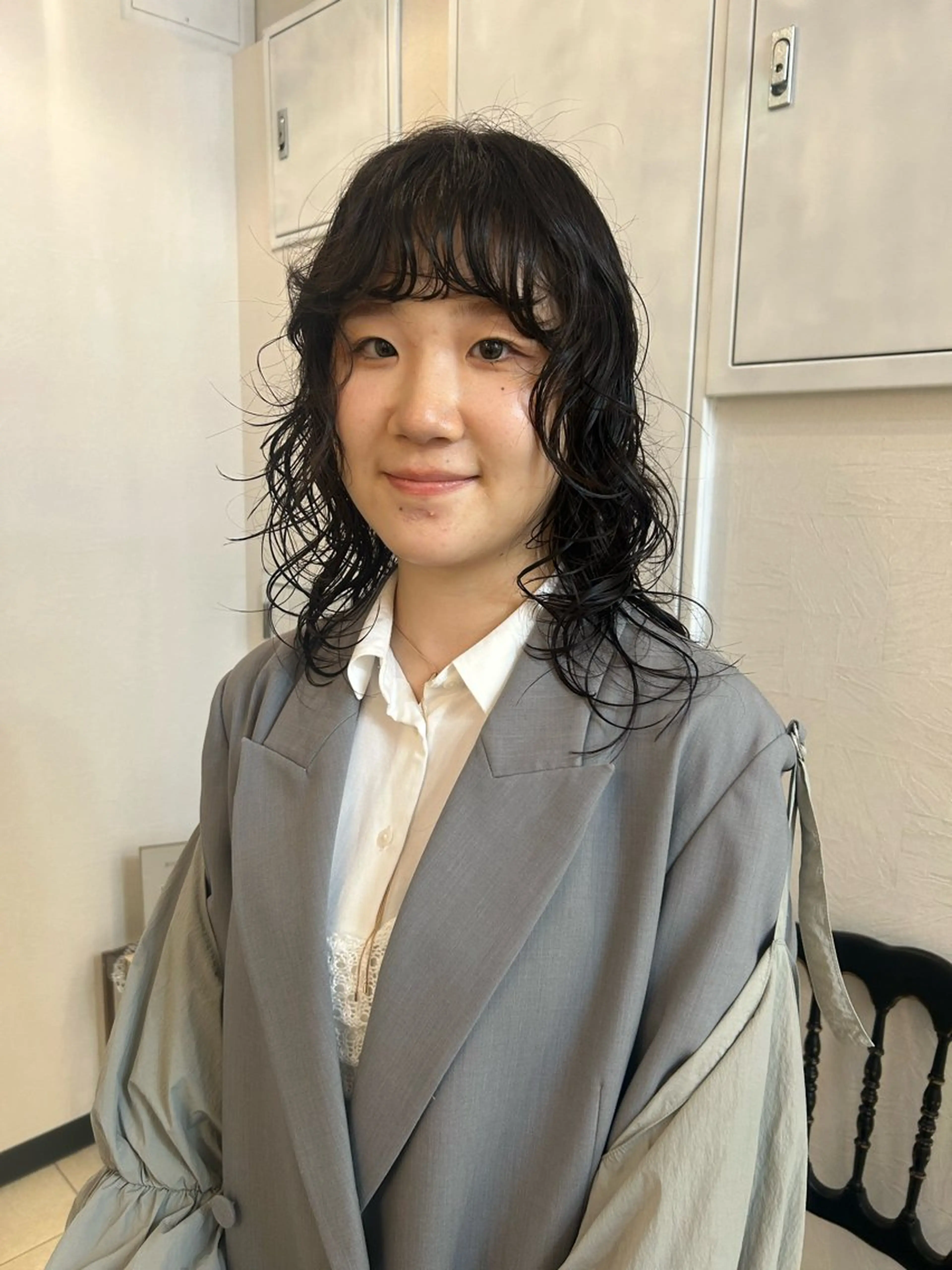 セミロング パーマ セミロングパーマ レイヤーカット 小顔カット カット パーマ トリートメント Yui. ハイトーン/パーマ/のヘアスタイル