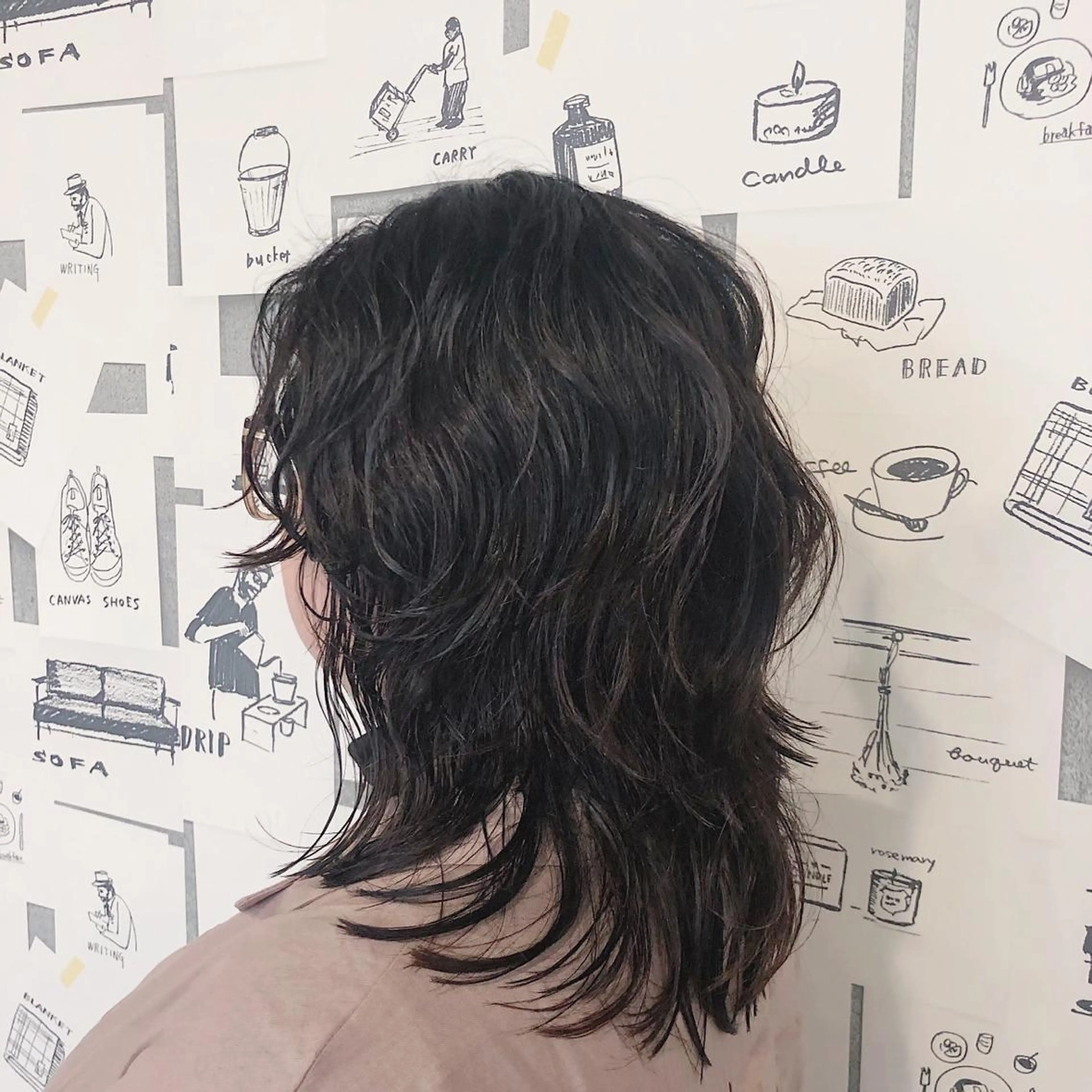 ミディアム パーマ ミディアムパーマ ウルフカット カット パーマ トリートメント CISCO所属・山口 浩之のヘアスタイル