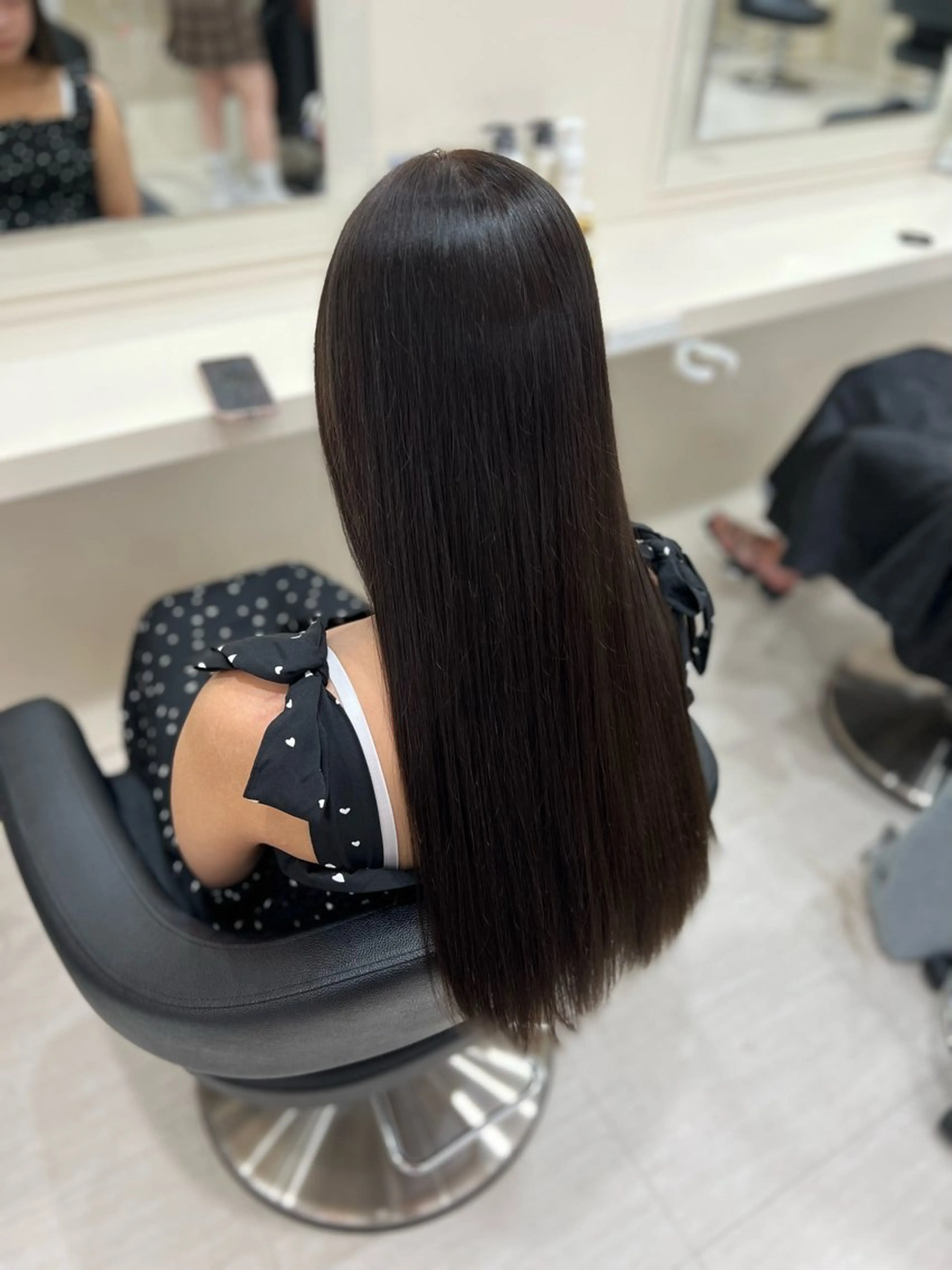 ロング カラー ヘアアレンジ 韓国レイヤー&ピンク 艶髪🩶maikoのヘアスタイル