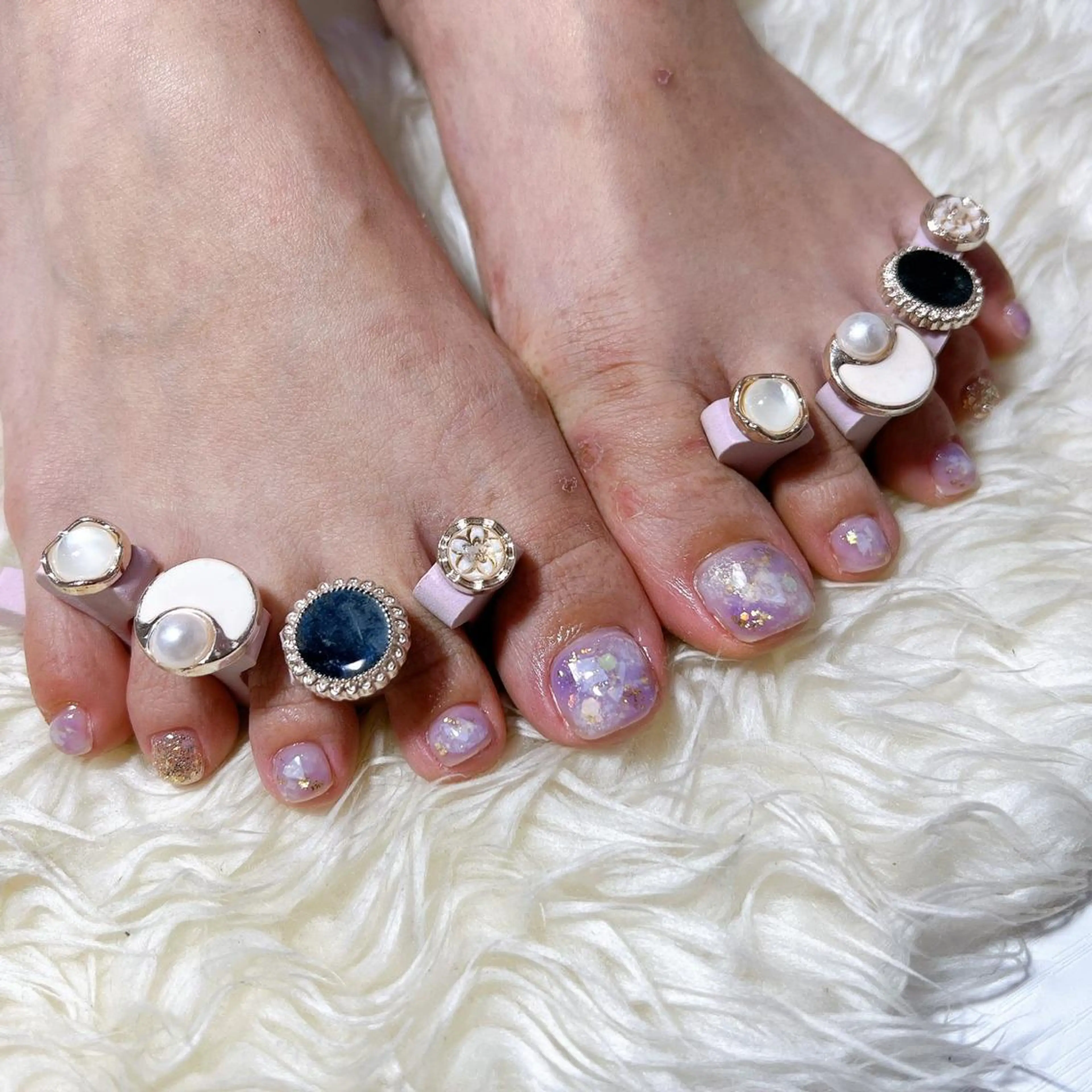 ネイル マツエク・マツパ アイブロウ 眉カラー 韓国風マツエク パリジェンヌラッシュリフト まつげパーマ ワンホンマツエク フットネイル Nail&eye Belire 新宿のネイルデザイン