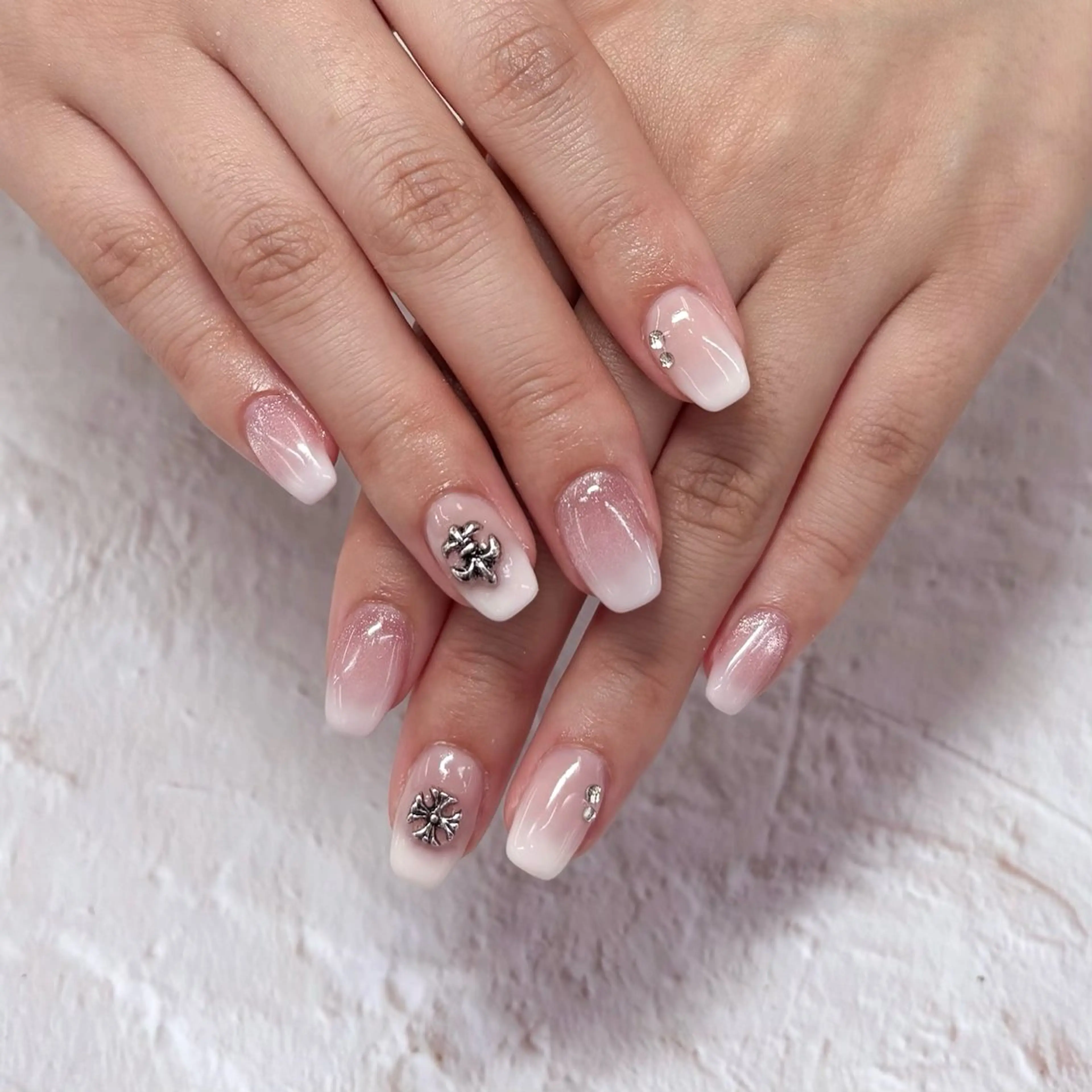 ネイル MAXKELLY所属・abe eriのネイルデザイン