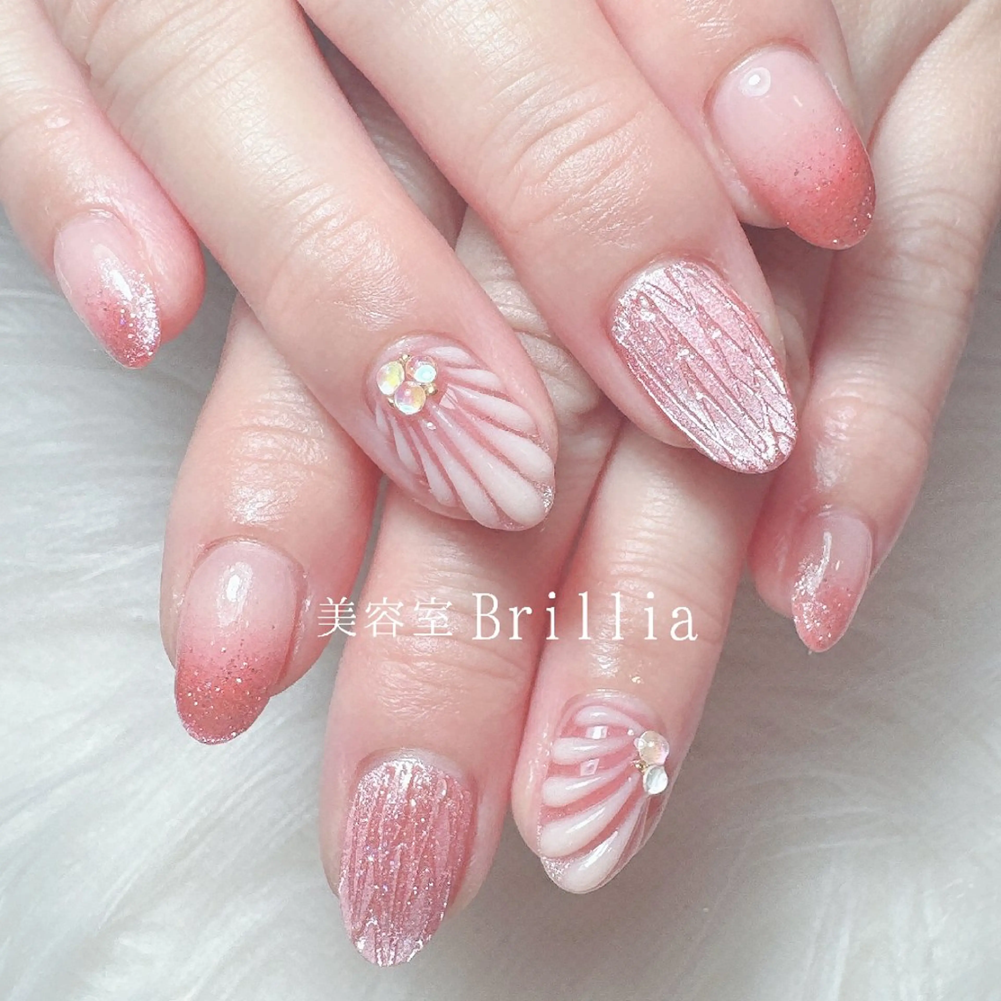 ネイル ハンドネイル 柴田 彩のネイルデザイン