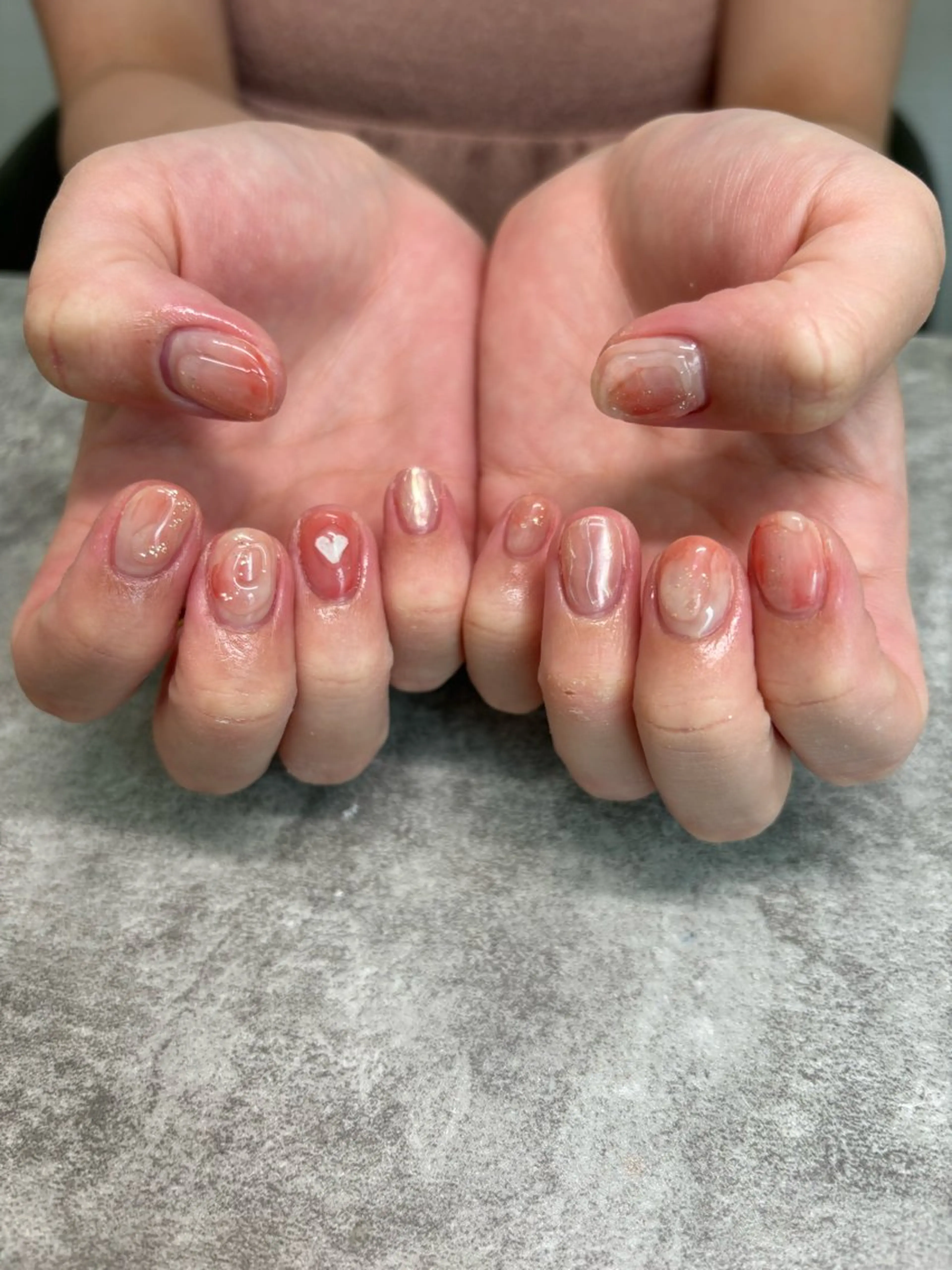 ネイル ハート ハンドネイル 【新宿三丁目】 もえNoël🎨🤍のネイルデザイン