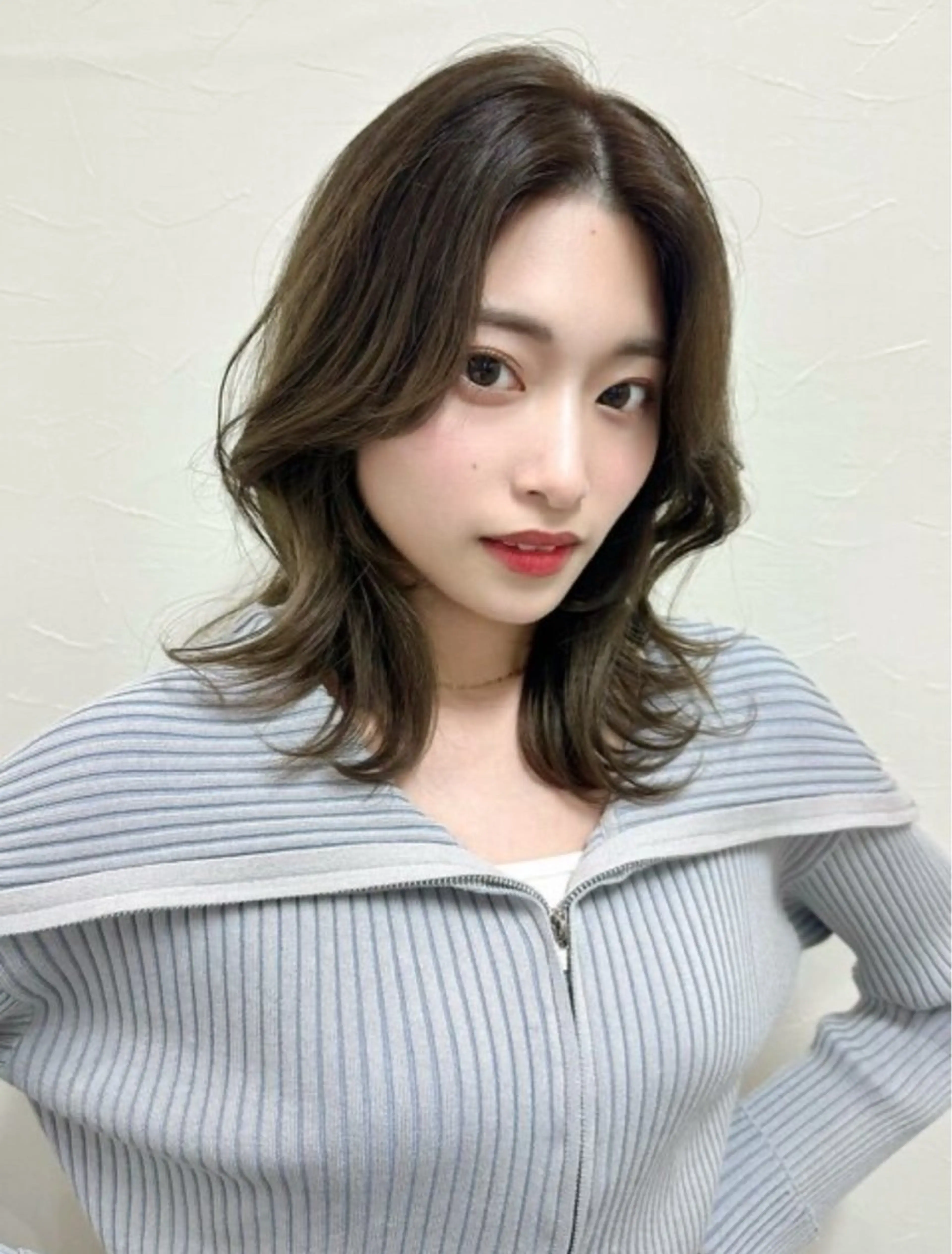 ミディアム カット ヘアカラー トリートメント レイヤー/韓国風 三好悠生のヘアスタイル