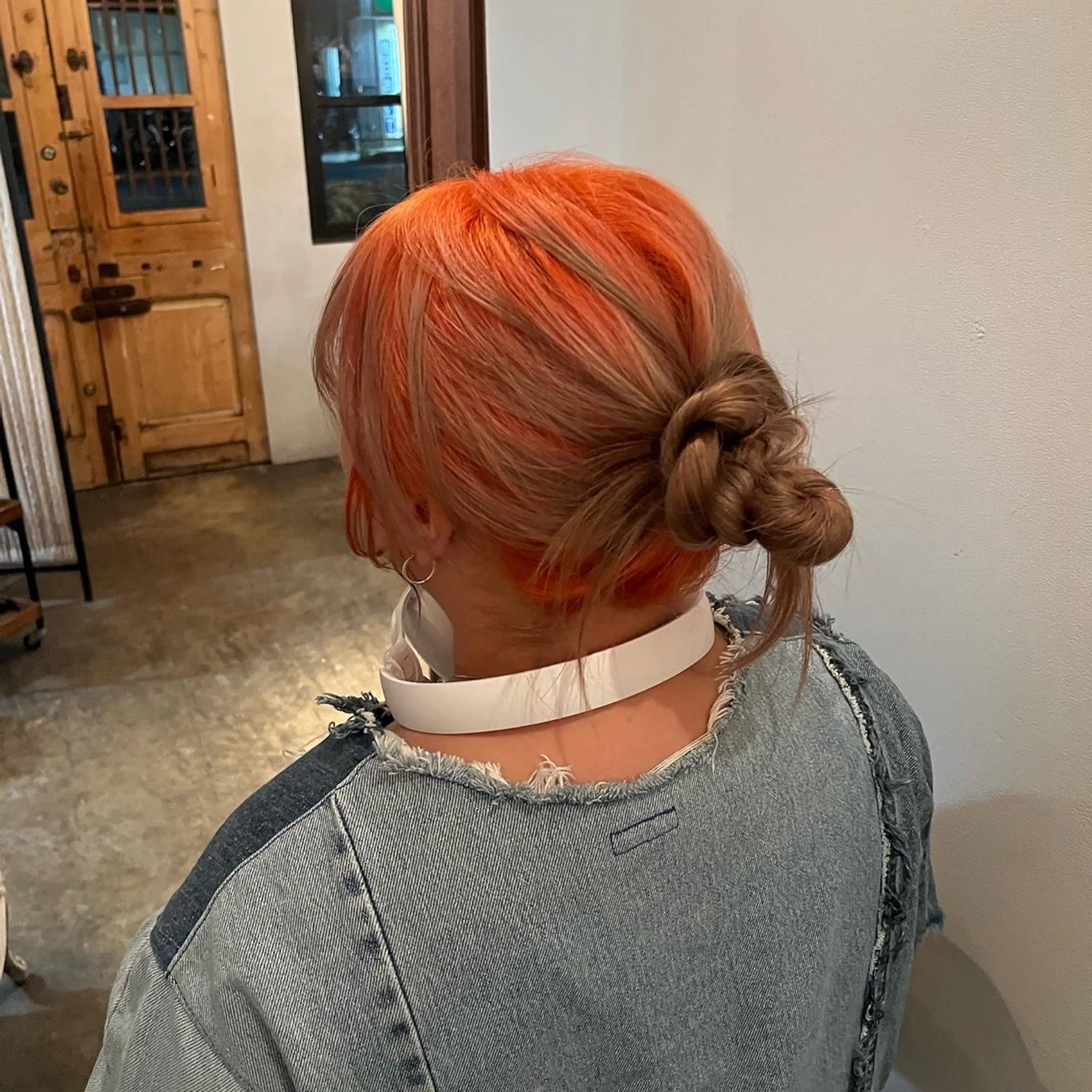 カラー 藤井 美歩/赤髪のヘアスタイル