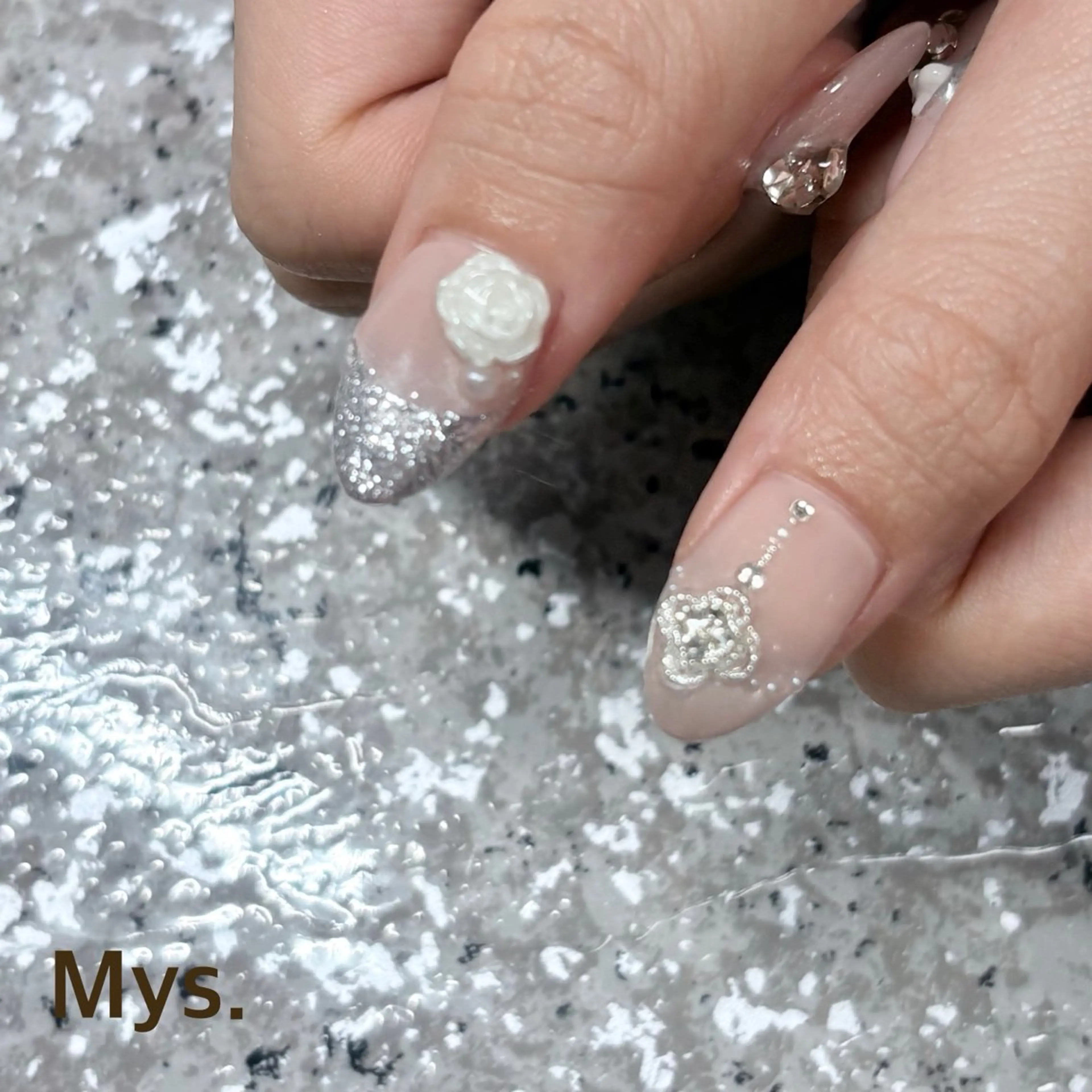 ネイル ハンドネイル Mys. 三上紗紀のネイルデザイン