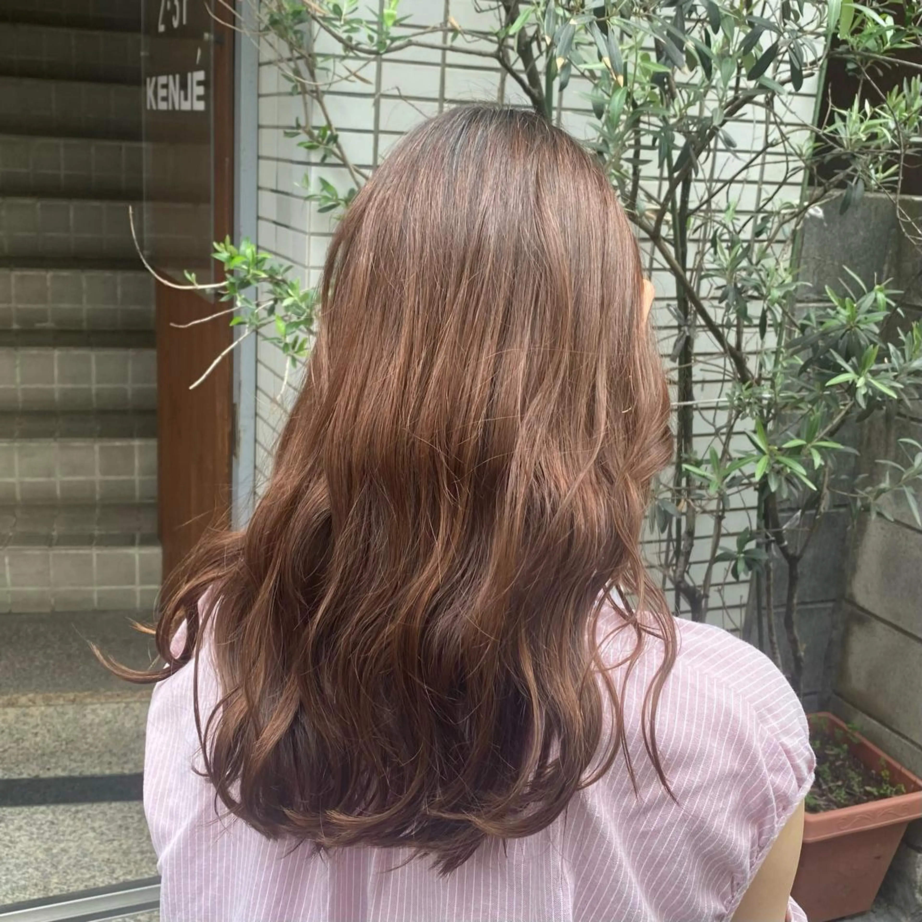 ロング ベージュ/アレンジ /横浜/杉本千夏のヘアスタイル