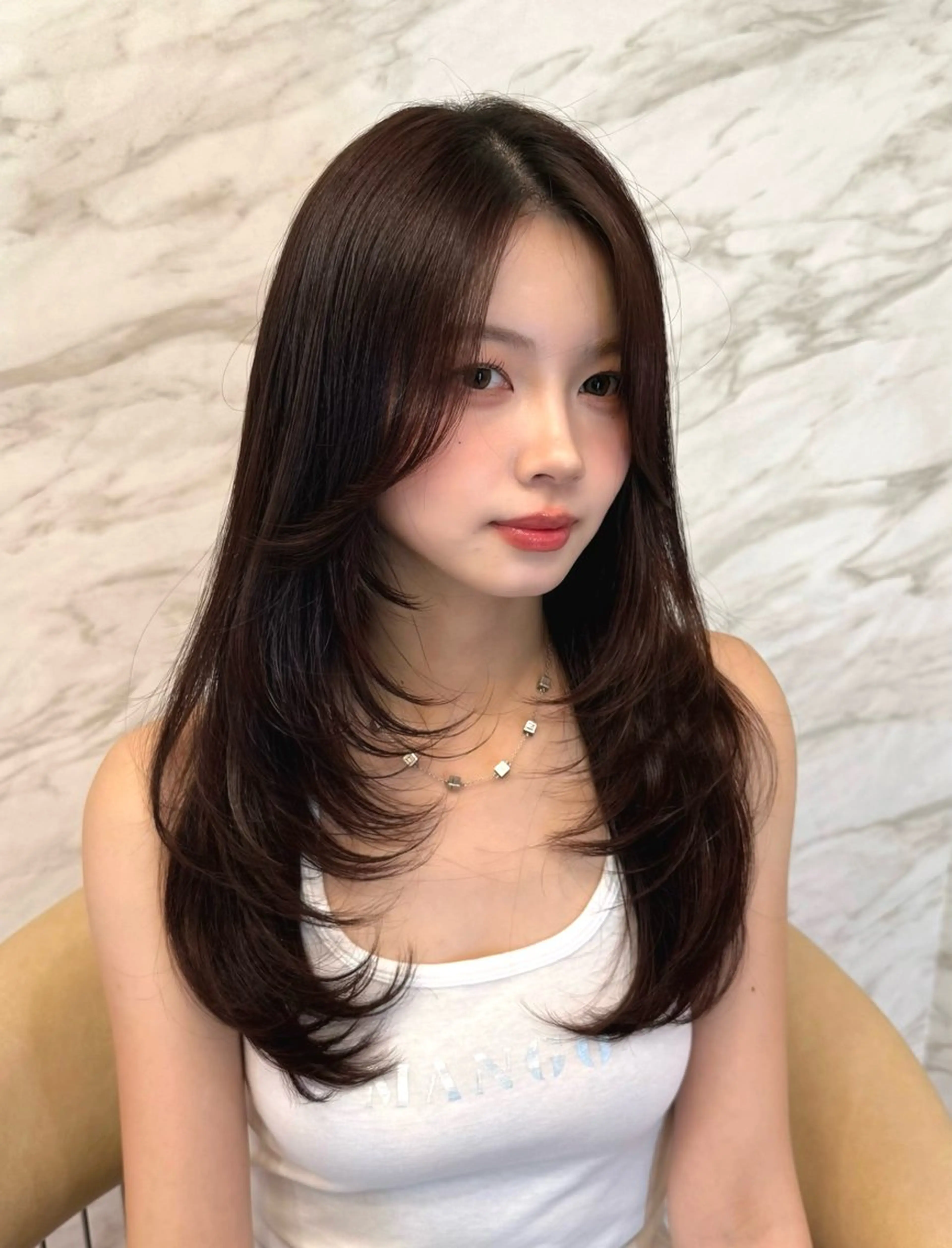 セミロング カット ヘアカラー トリートメント 韓国ヘア/艶髪/ 透明感カラー/つぐみのヘアスタイル