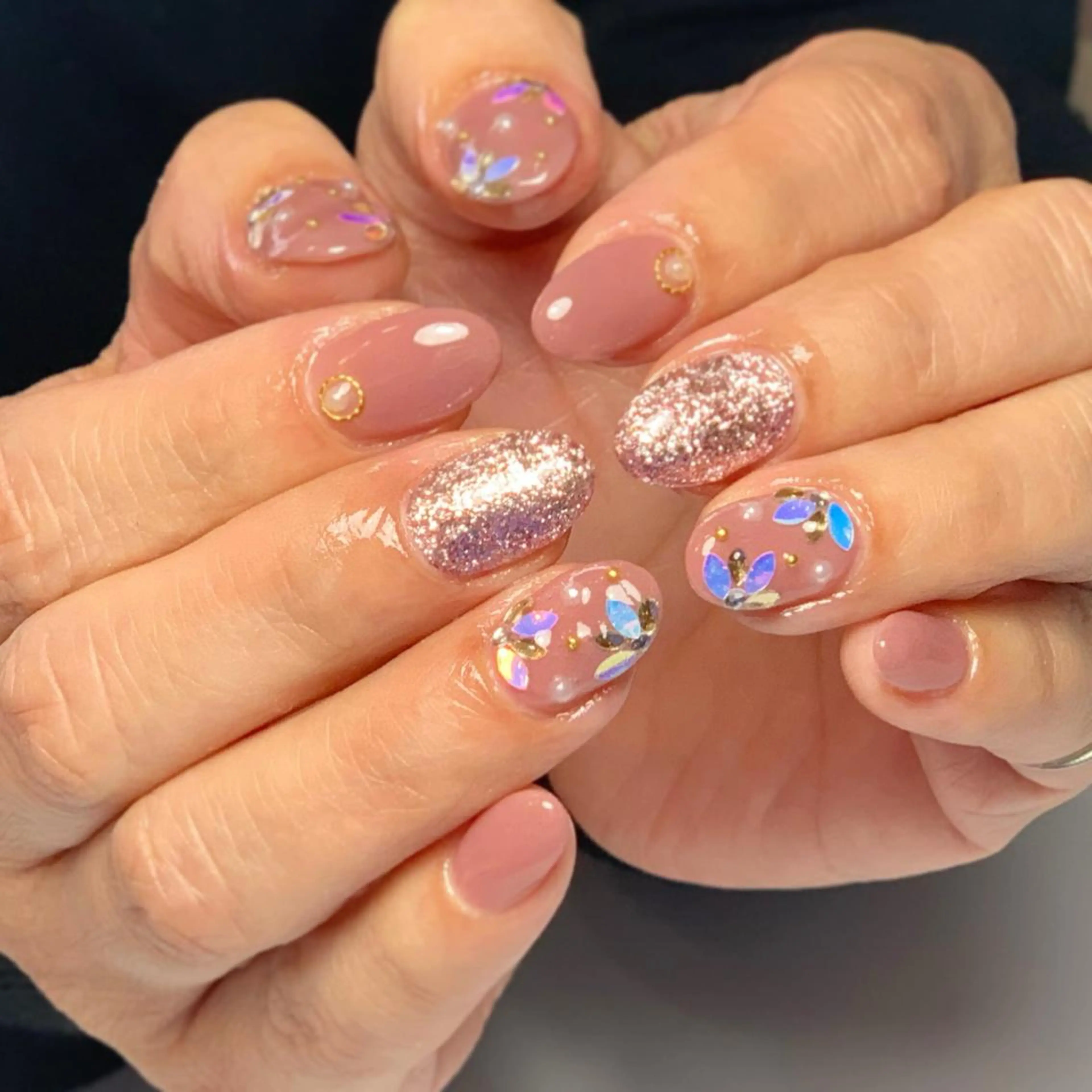 ネイル S♡JEWEL所属・S. JEWELのネイルデザイン