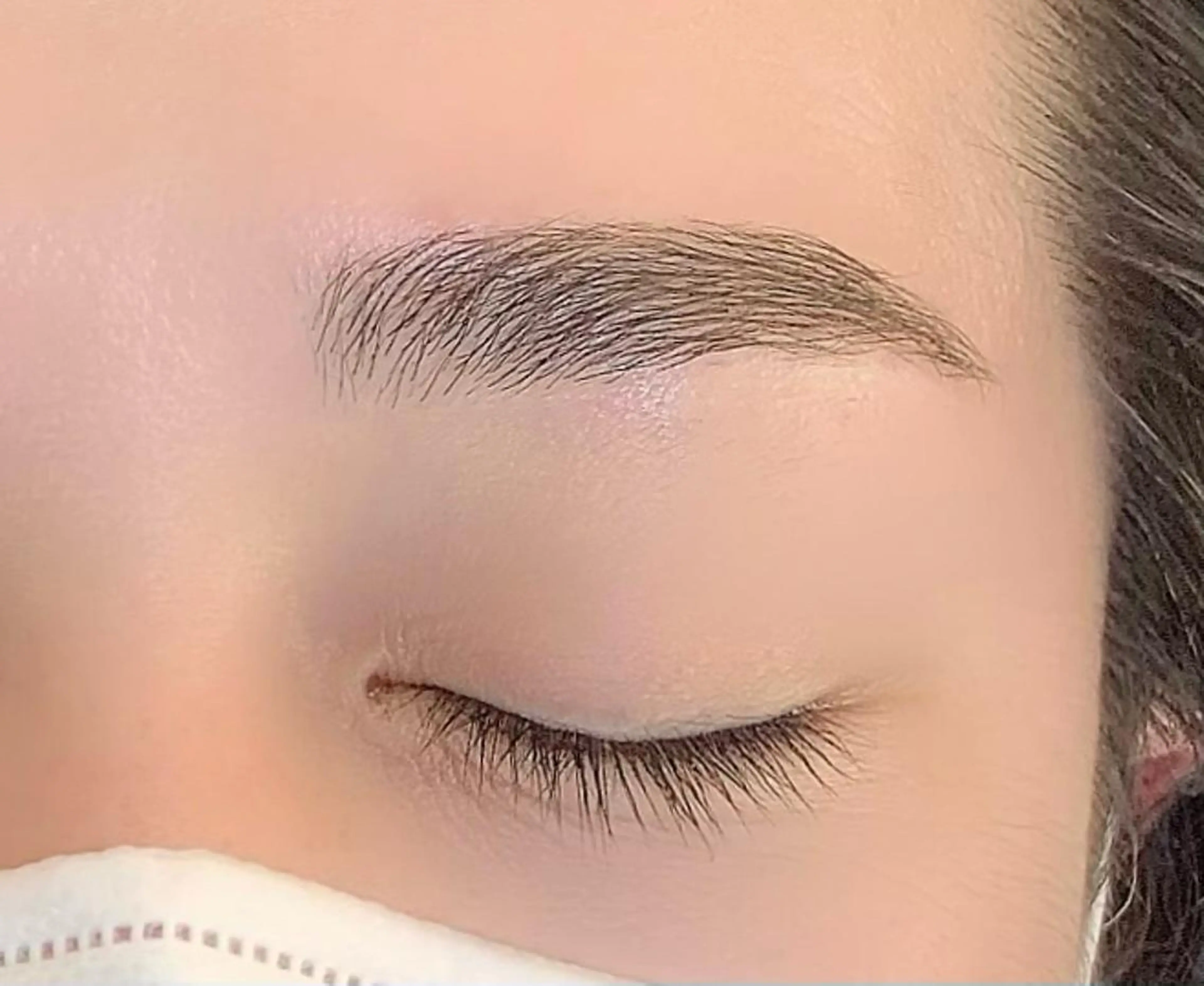 アイブロウ 眉毛ワックス脱毛 como  side所属・como sideのマツエク・マツパデザイン