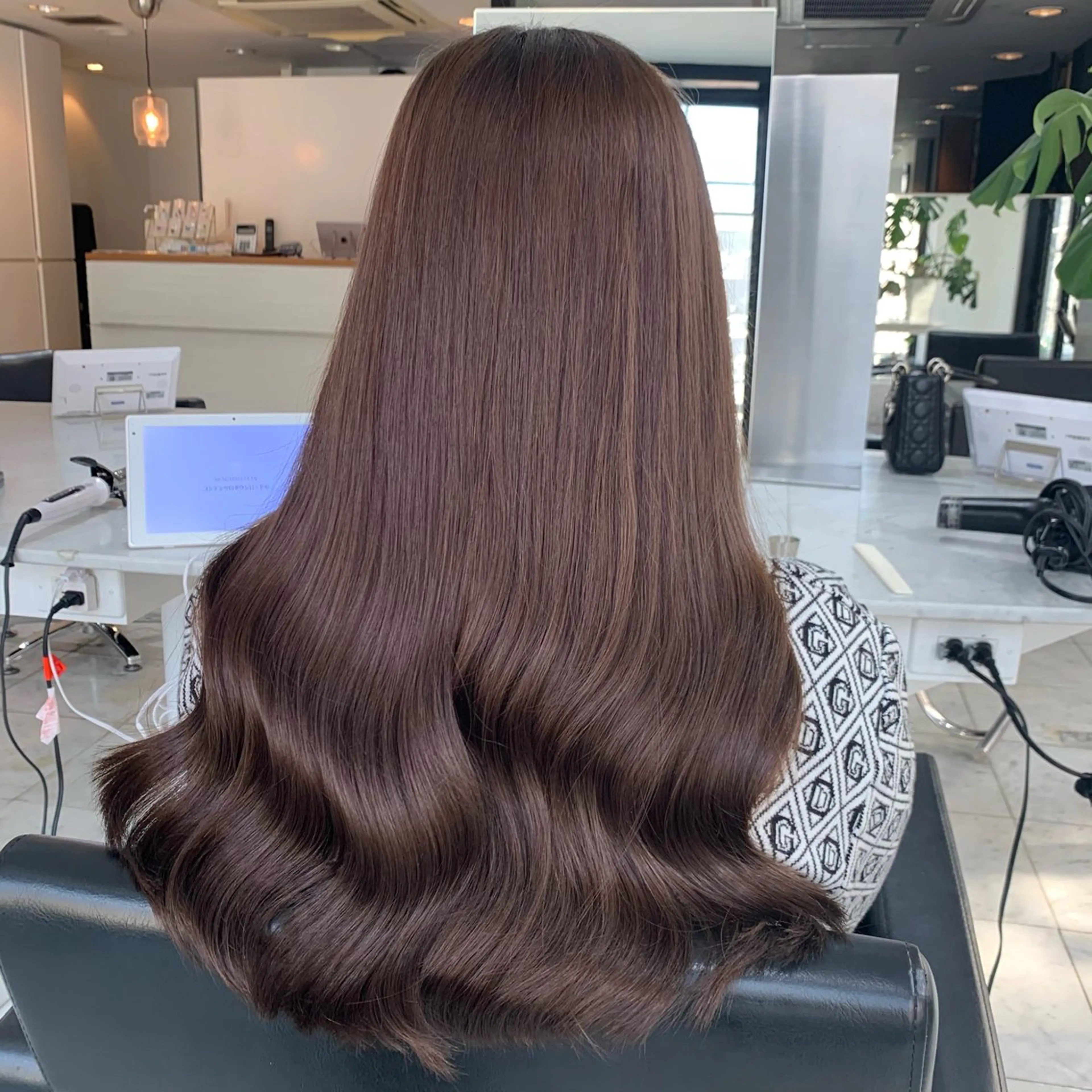 ロング カラー ロング トリートメント RYOSUKE ハイトーンのヘアスタイル