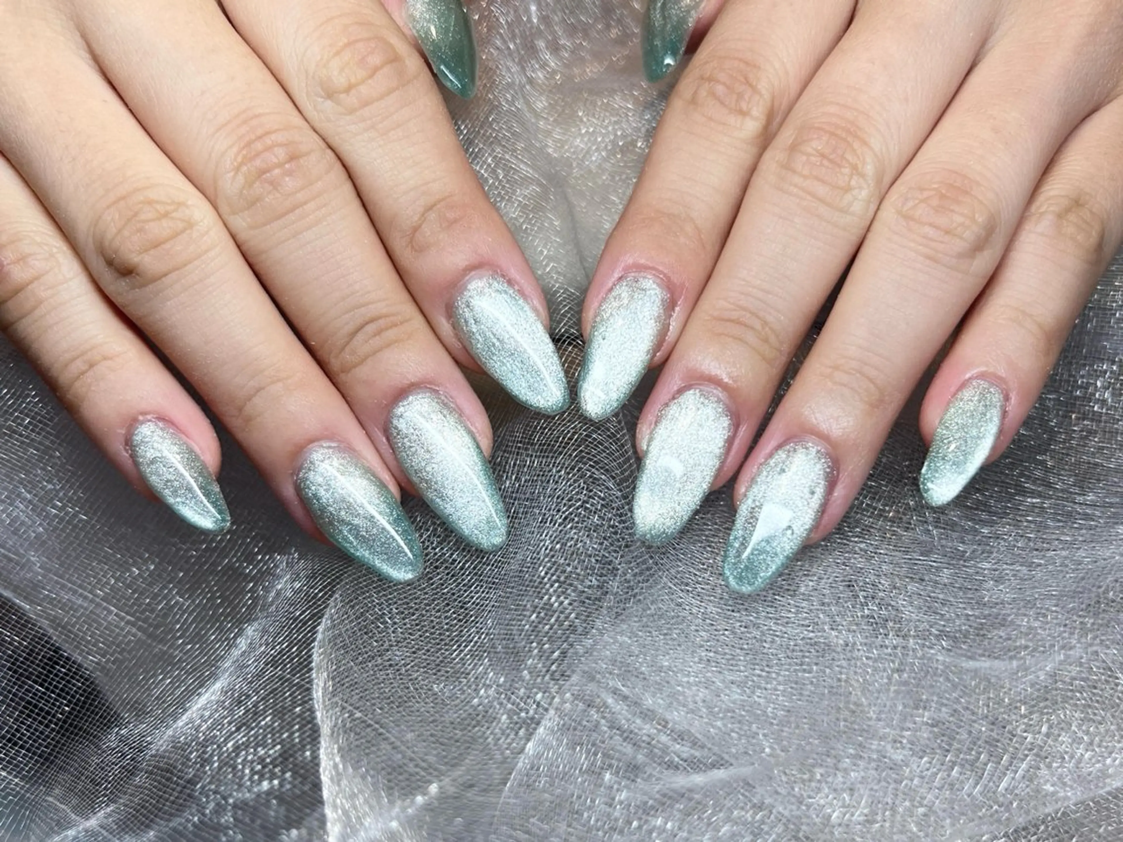 ネイル アートネイル オーロラネイル クリアネイル 長さ出し フレンチネイル ハンドネイル ロ テイネイのネイルデザイン