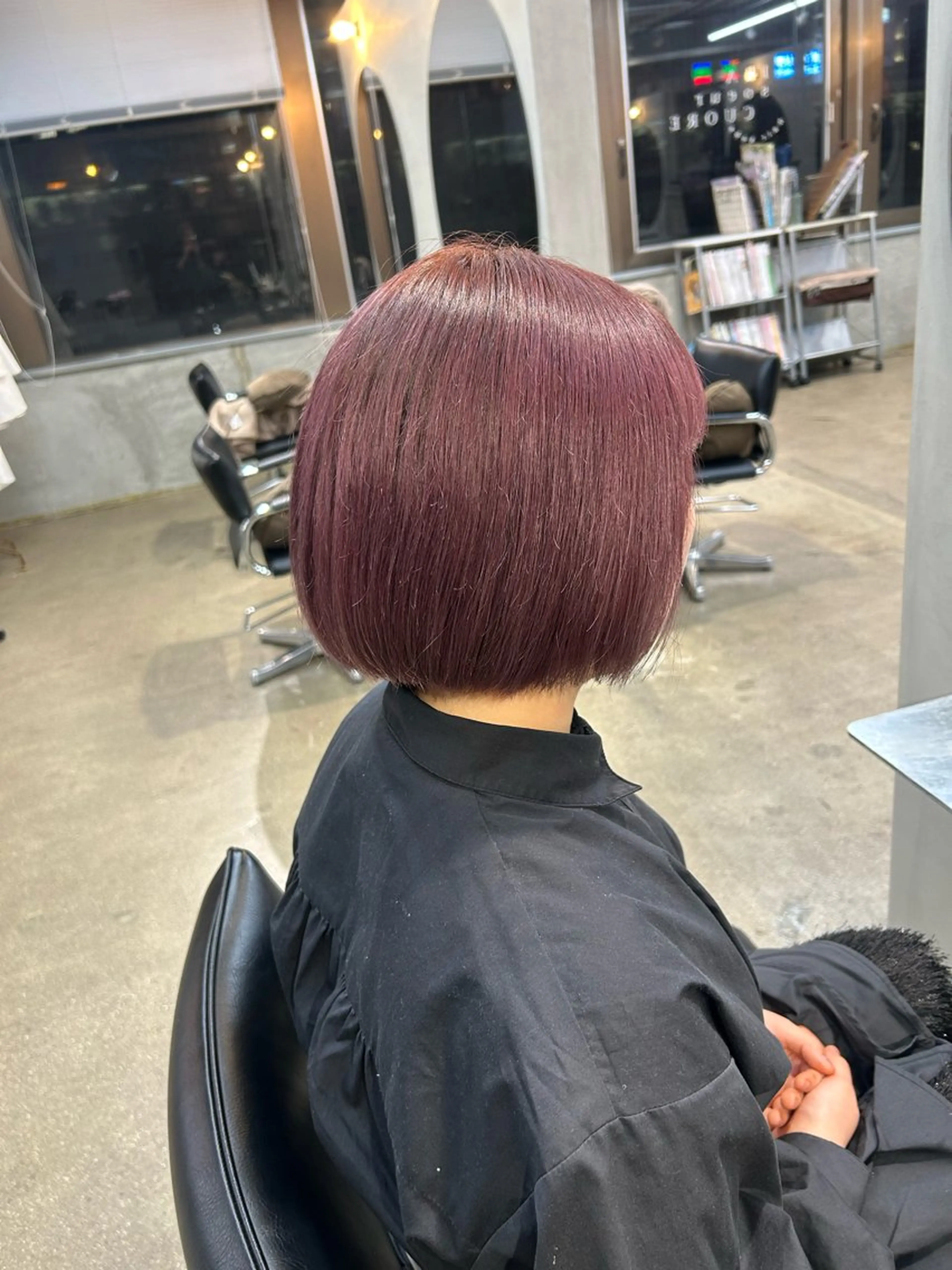 ショート カット ヘアカラー サワムラ ソナタのヘアスタイル