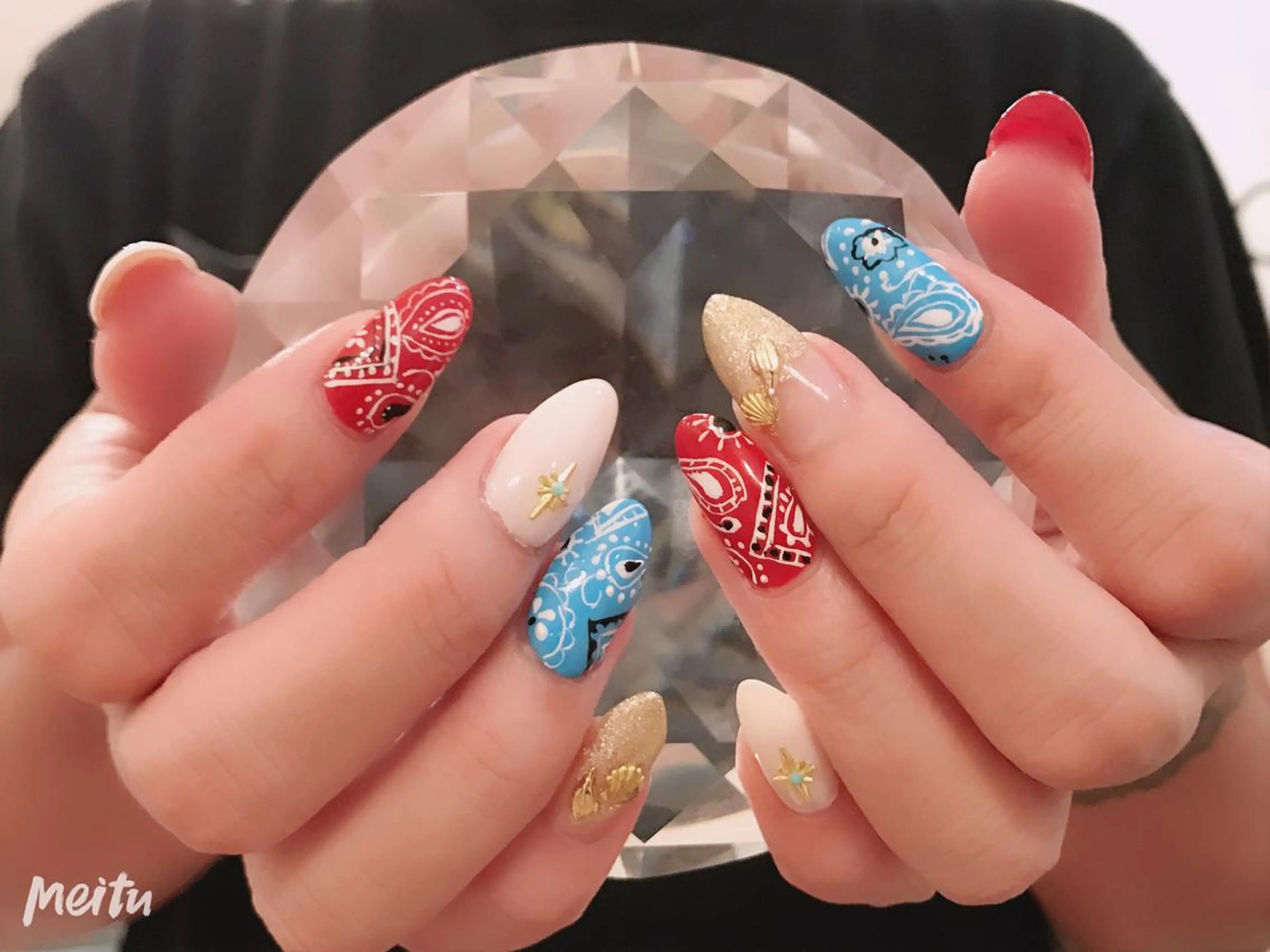 カラー ネイル SINCERELY シンシアリー🌈のネイルデザイン