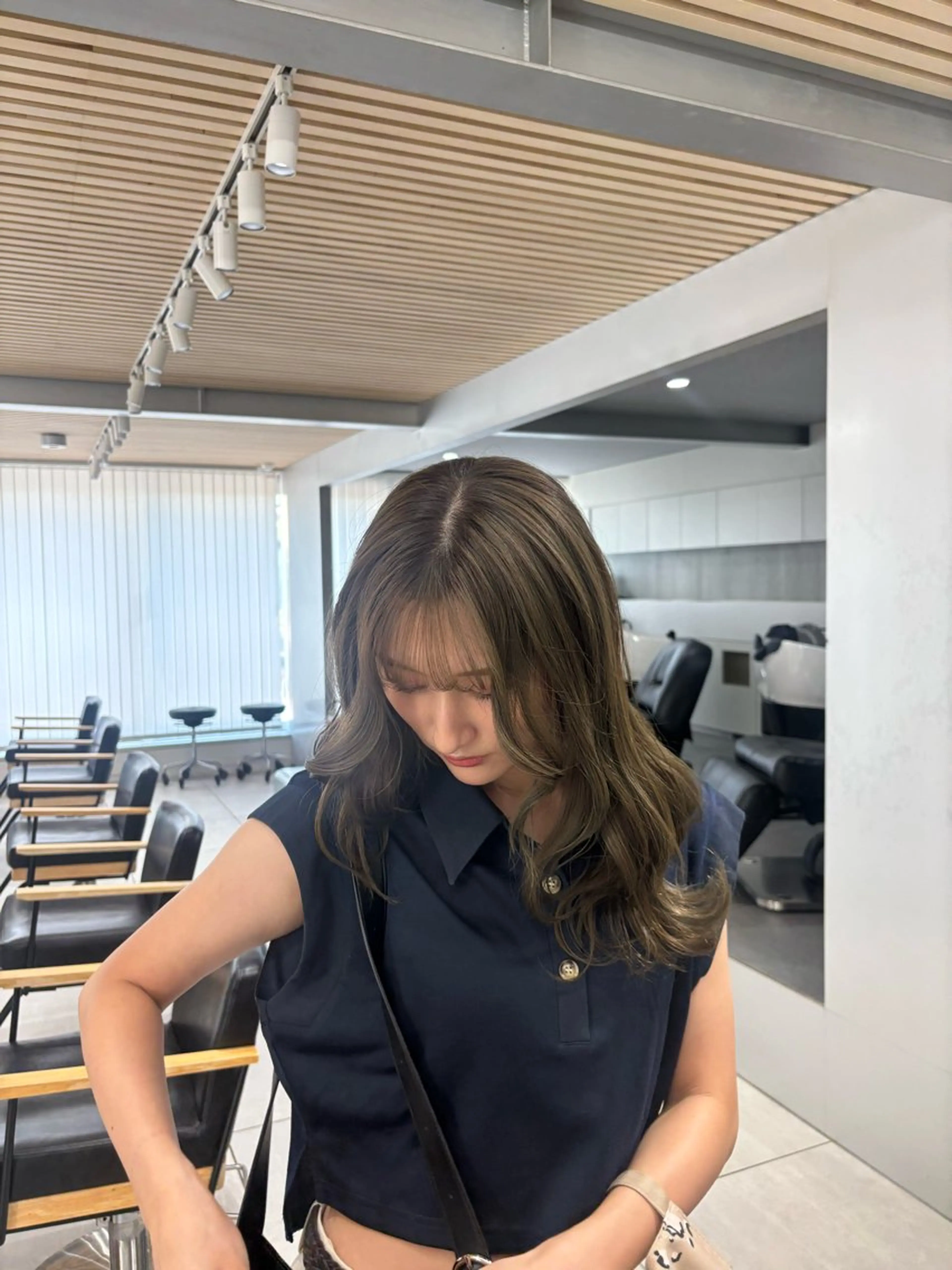 セミロング カラー ヘアアレンジ ヘアカラー ベージュ/グレージュ 🧸あやか/表参道のヘアスタイル