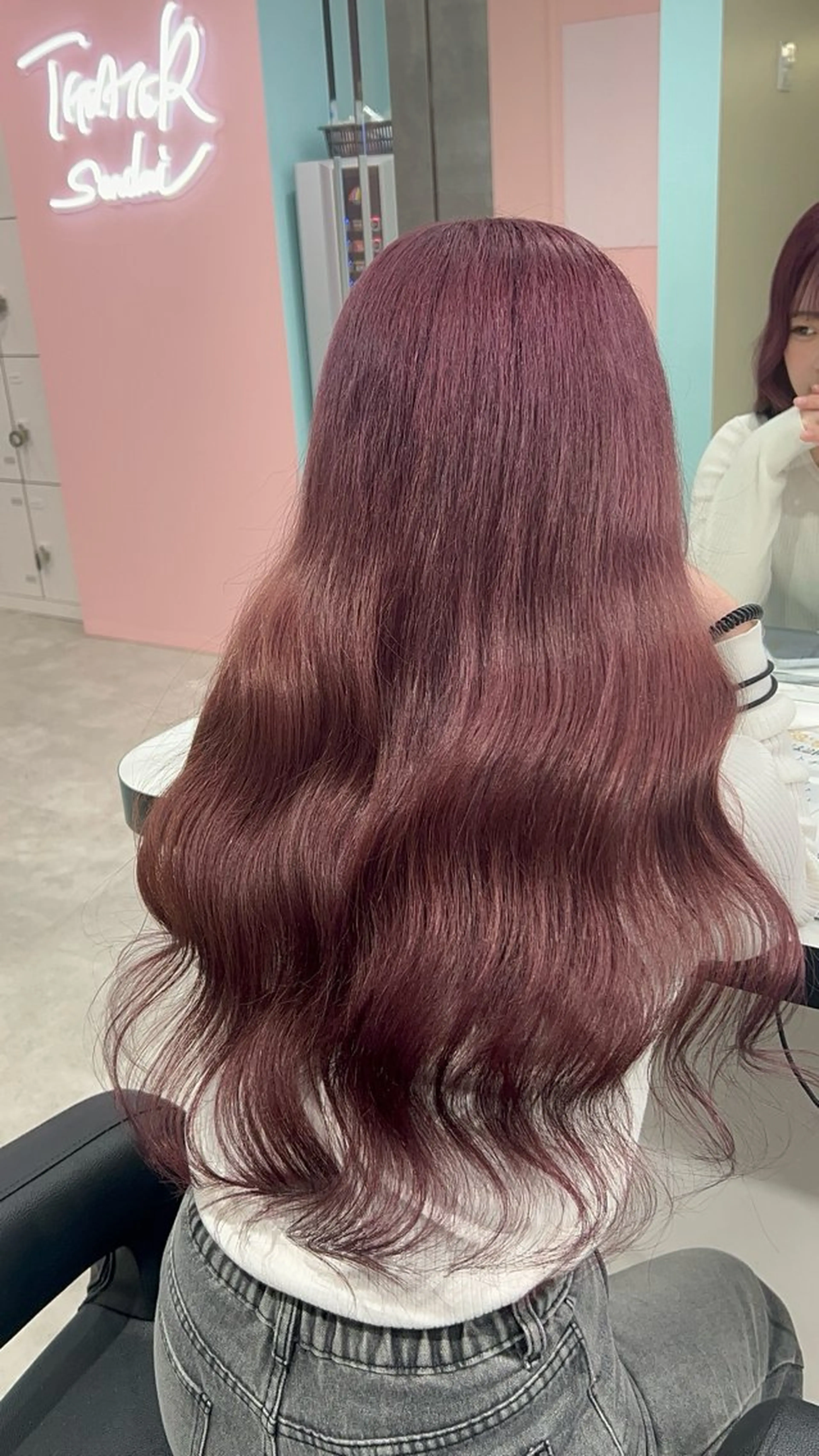 ロング カラー ヘアカラー トリートメント ヘッドスパ 履歴修正屋さん／ ブロンド／ホワイトのヘアスタイル