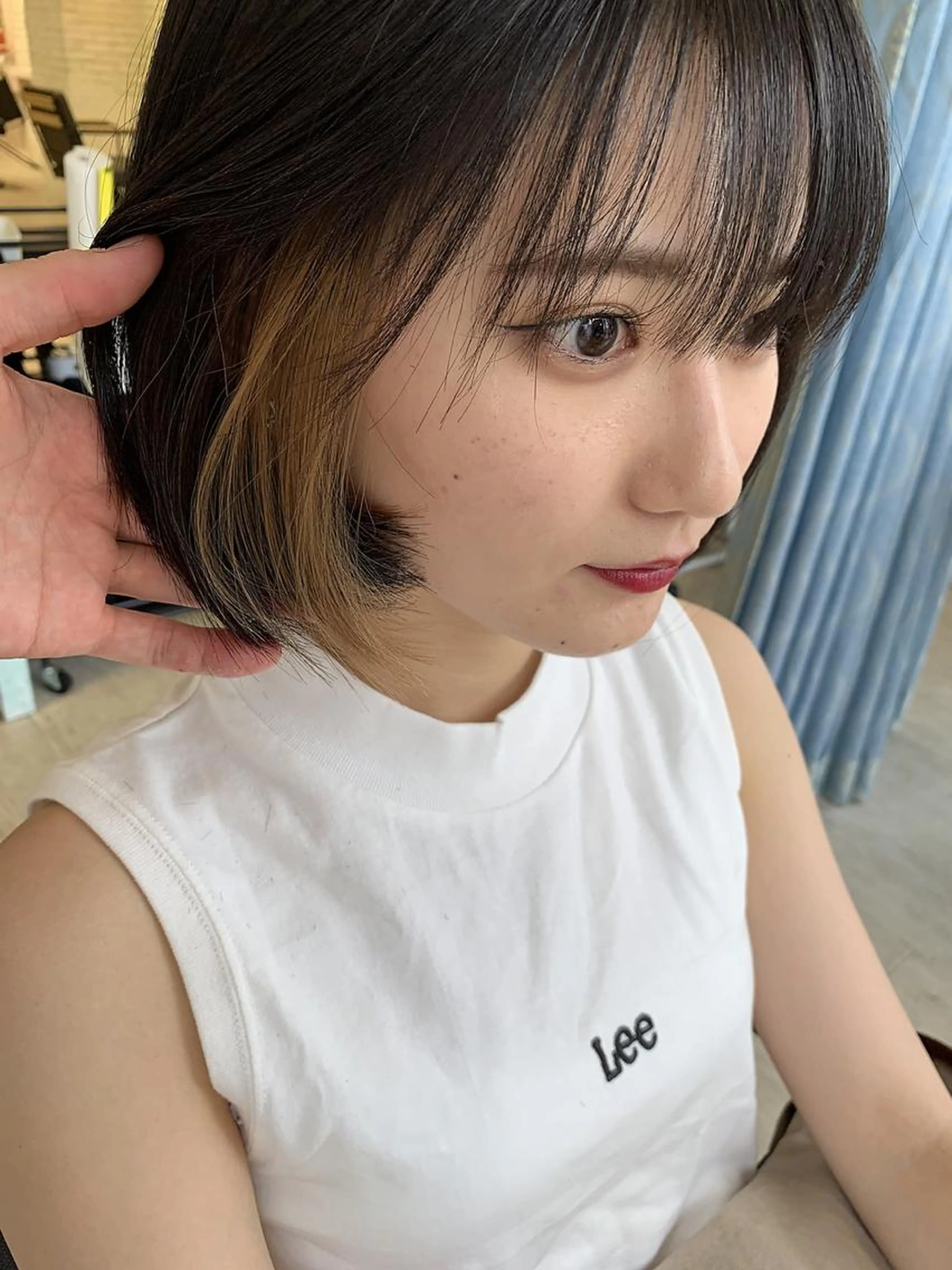 【さりげないオシャレ♪インナーカラー】＋似合わせ小顔カット＋クイックトリートメントの写真