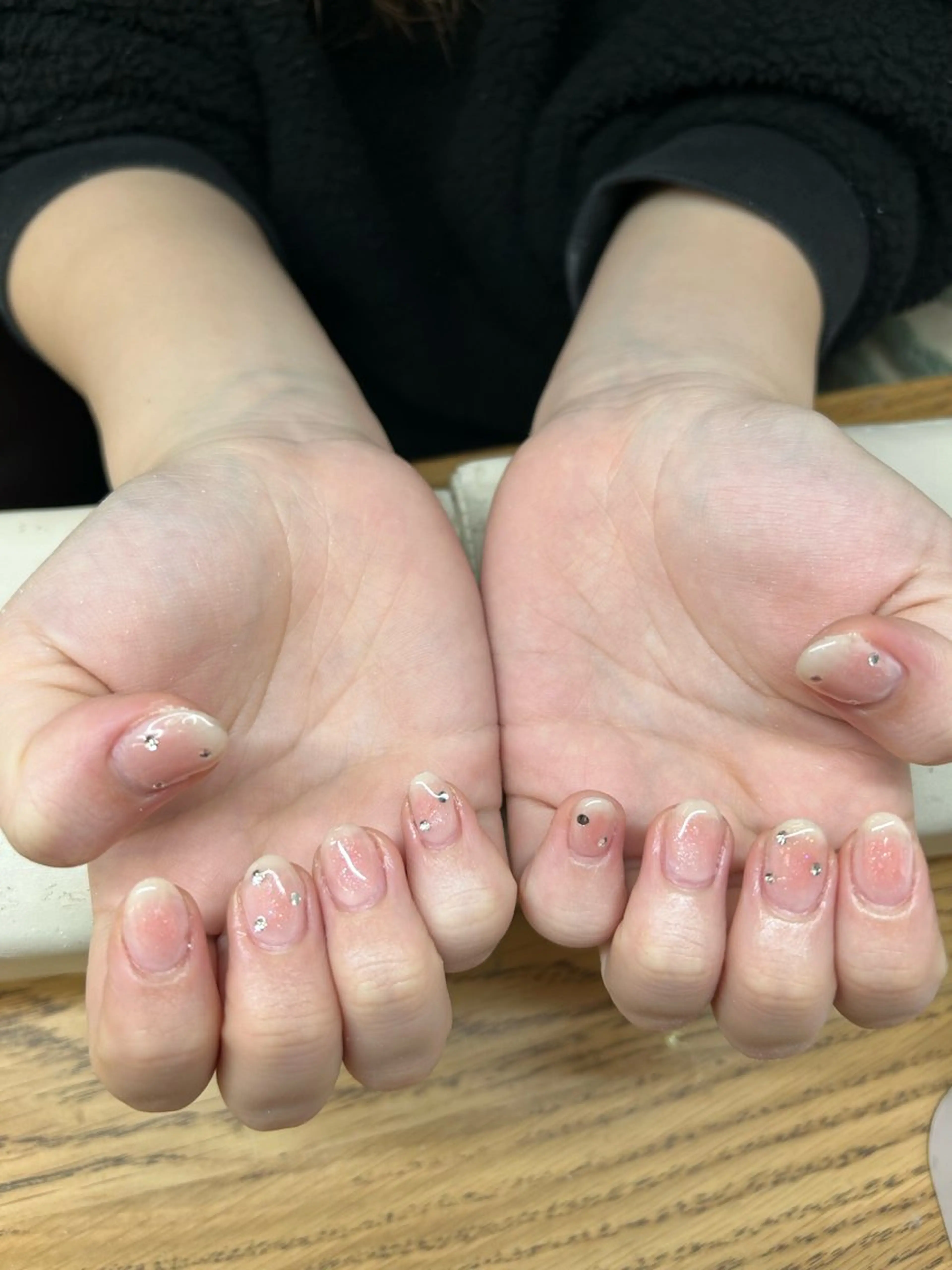 ネイル ネイルサロンエーナイン札幌大通本店所属・宇野 舞美のネイルデザイン