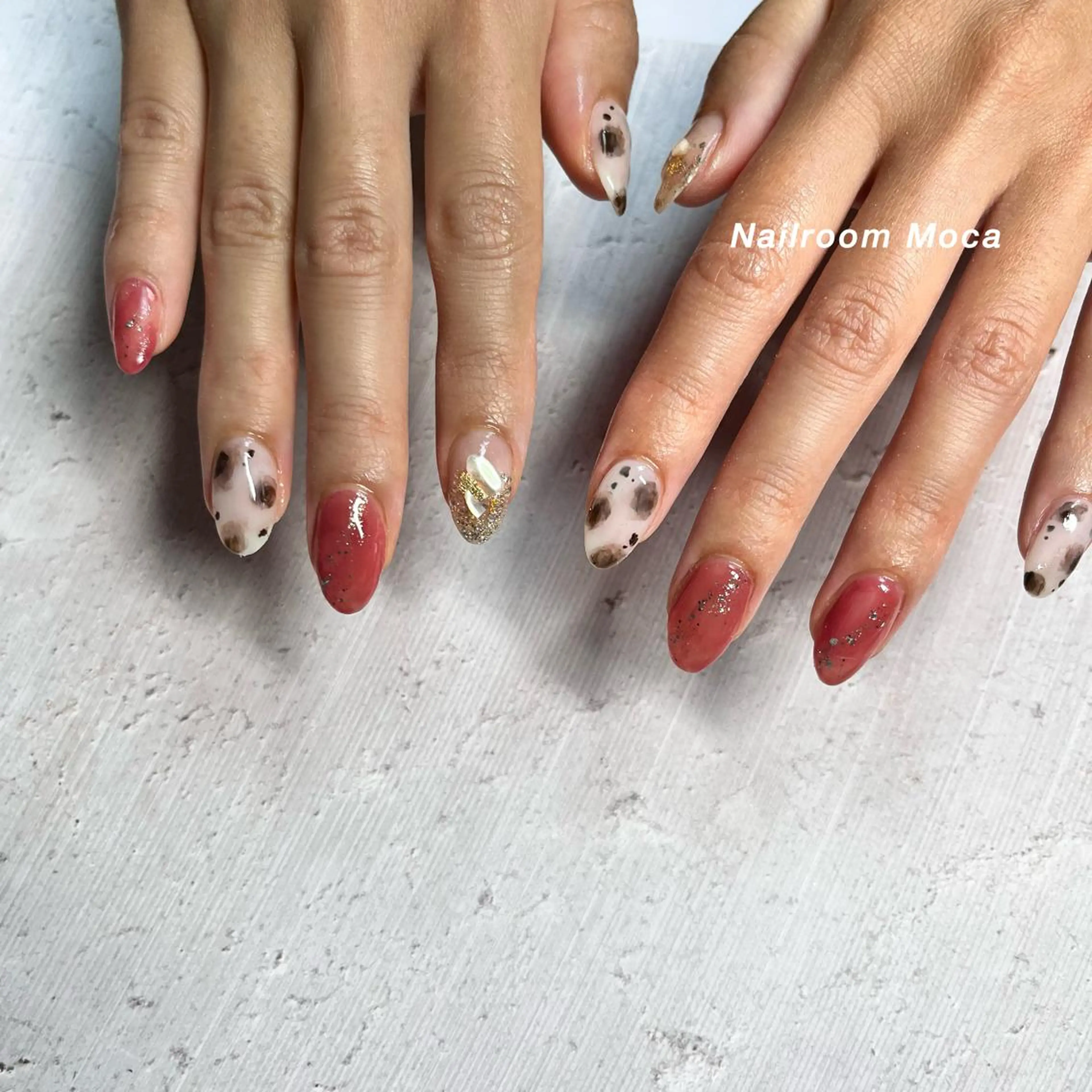 ネイル アニマル柄 ニュアンスネイル Nailroom Mocaのネイルデザイン