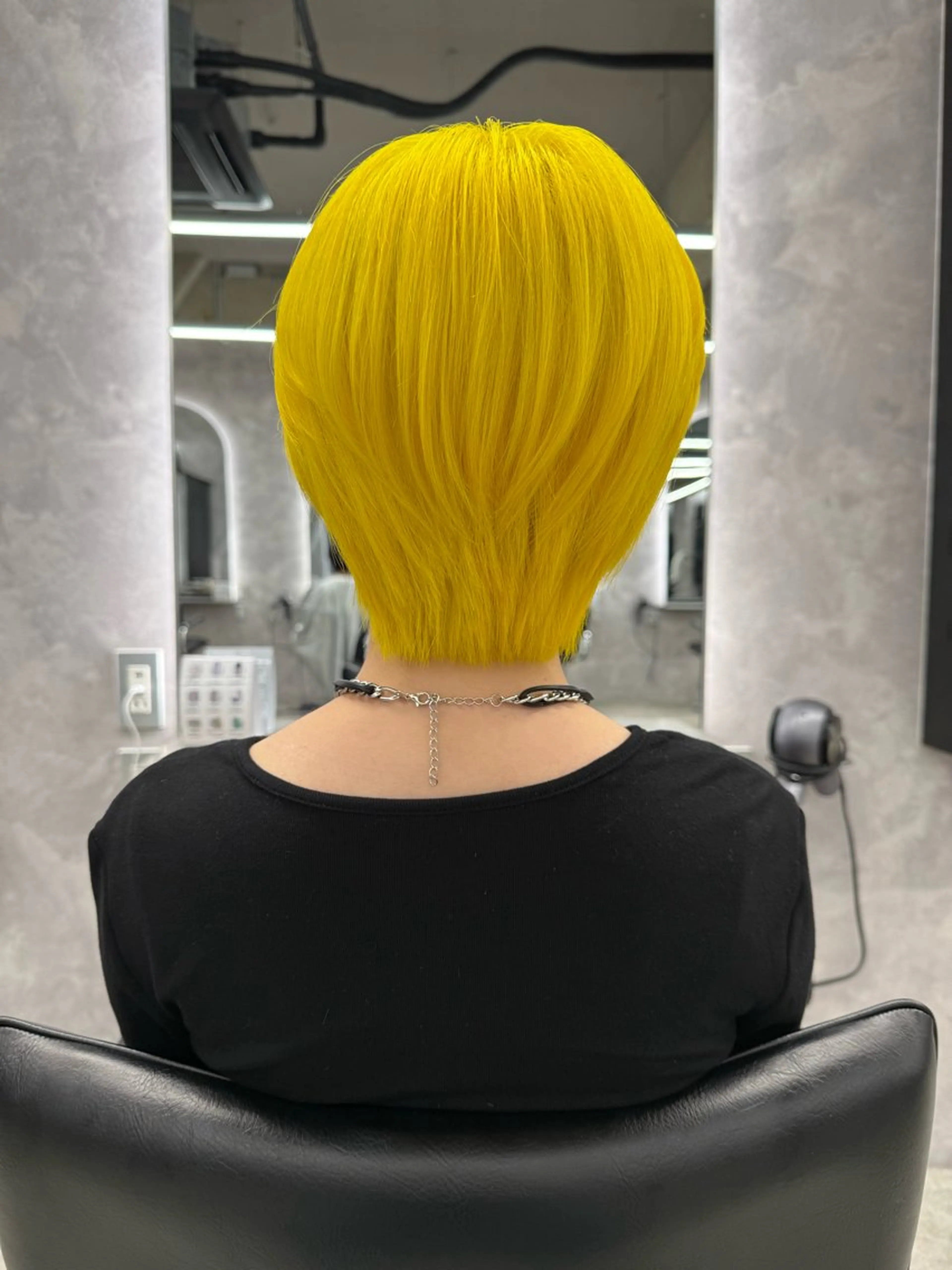 ショート カラー ヘアカラー 平山 采弥のヘアスタイル