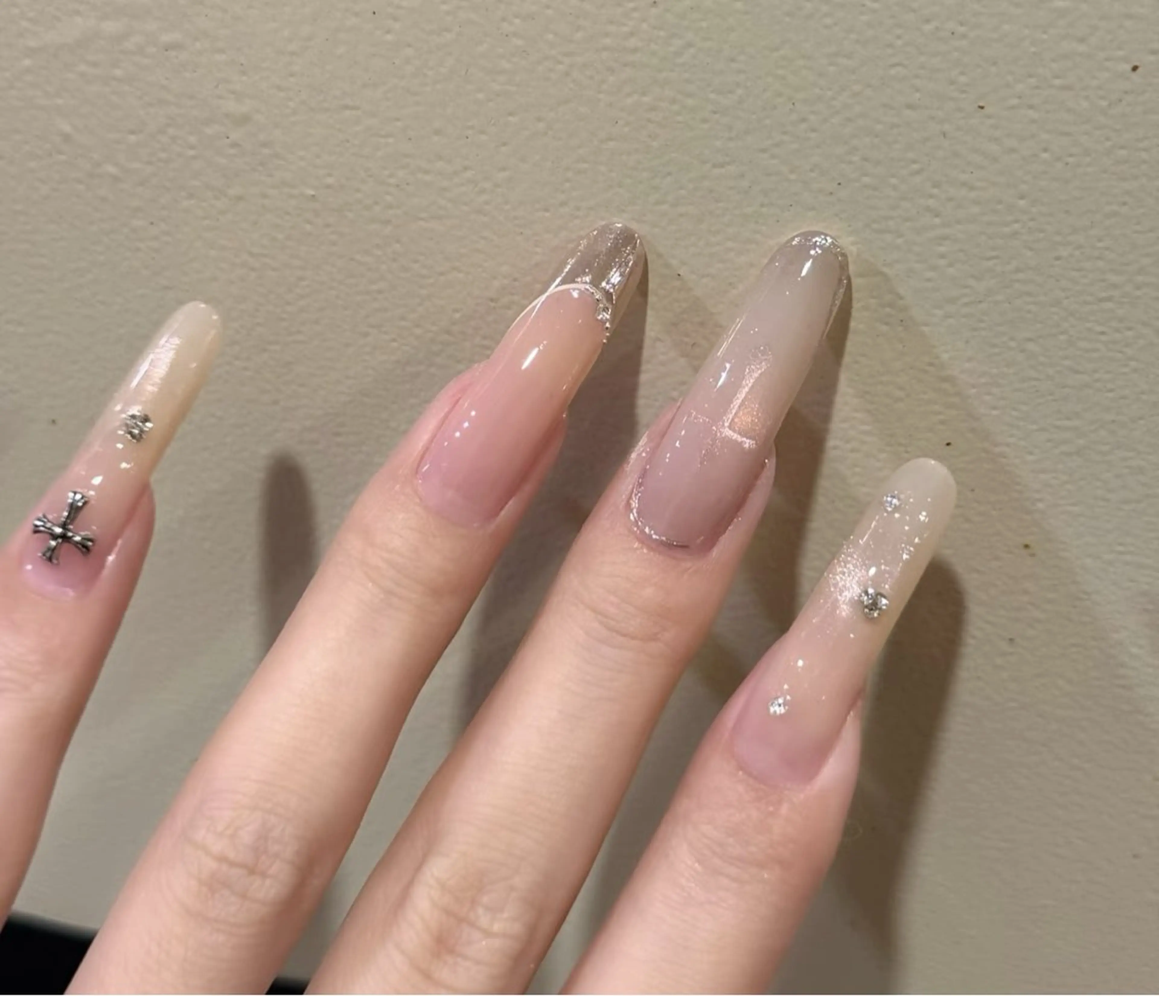 ネイル オーロラネイル 成人式 フットネイル フレンチネイル ジェルネイル ハンドネイル 長さだし専門 ありさのネイルデザイン