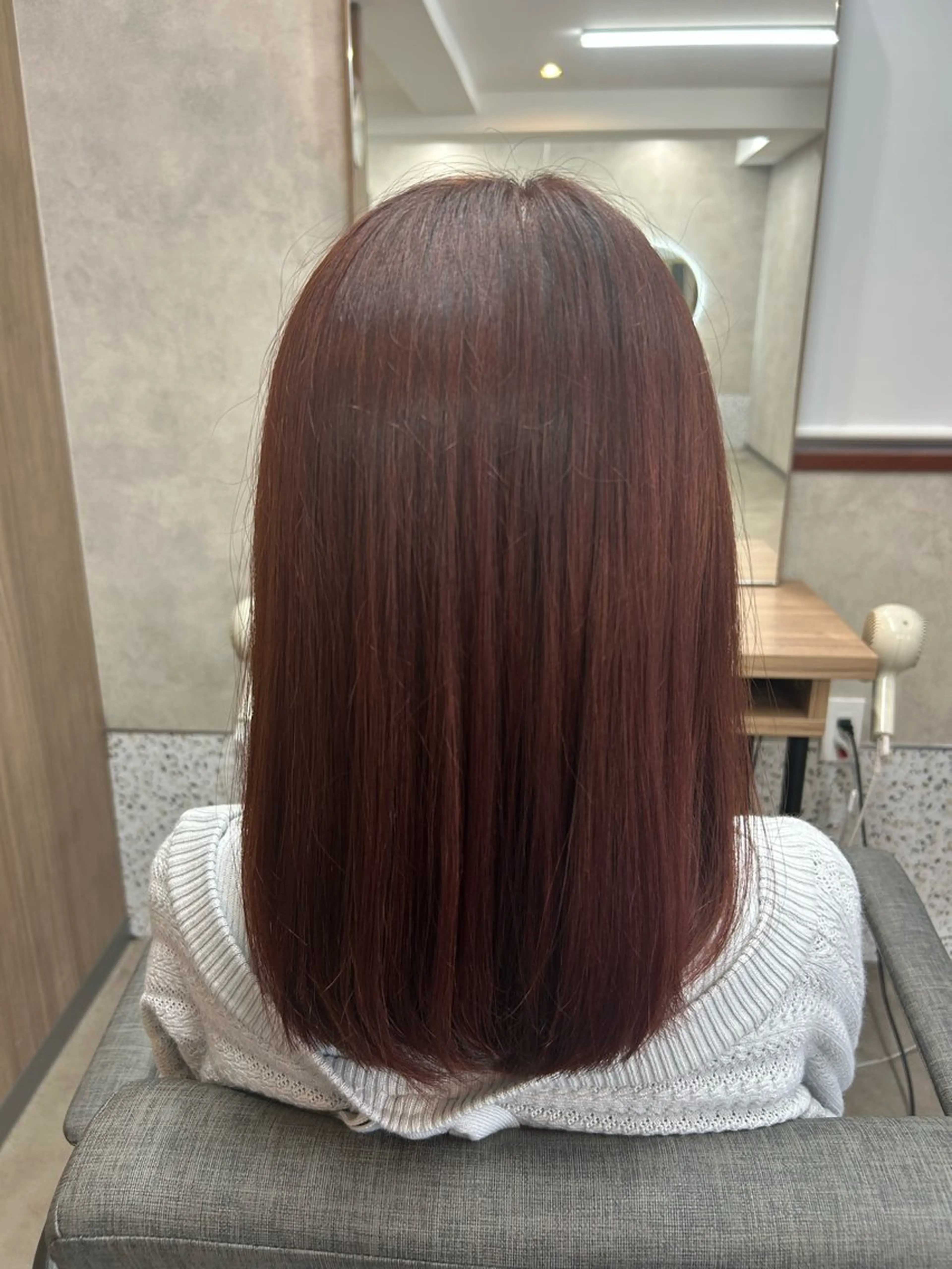 カラー ブリーチ ブラウンカラー ブリーチなしカラー ピンクカラー 磯田 拳のヘアスタイル