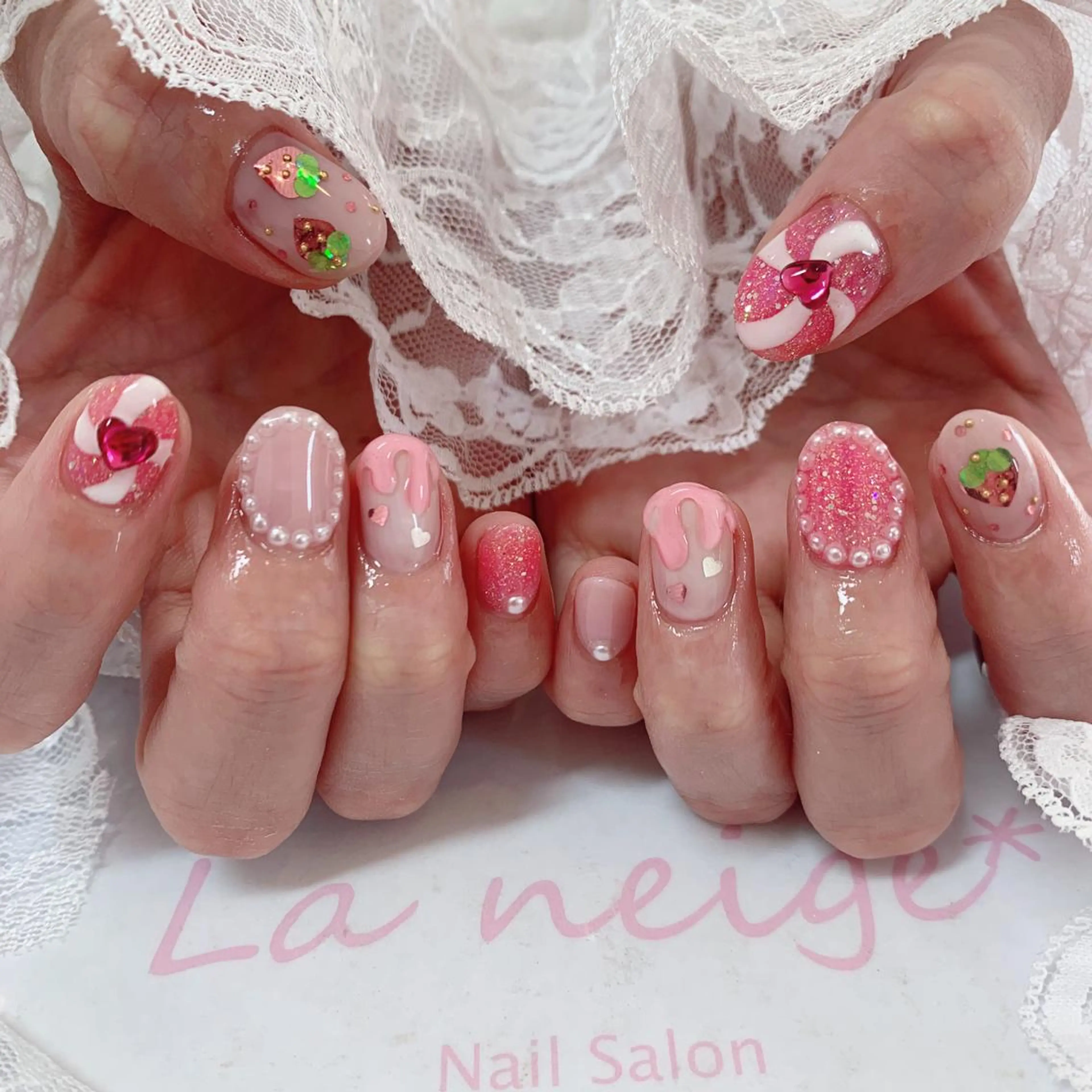 ネイル ハート La neige* yuki 🥯🍑のネイルデザイン