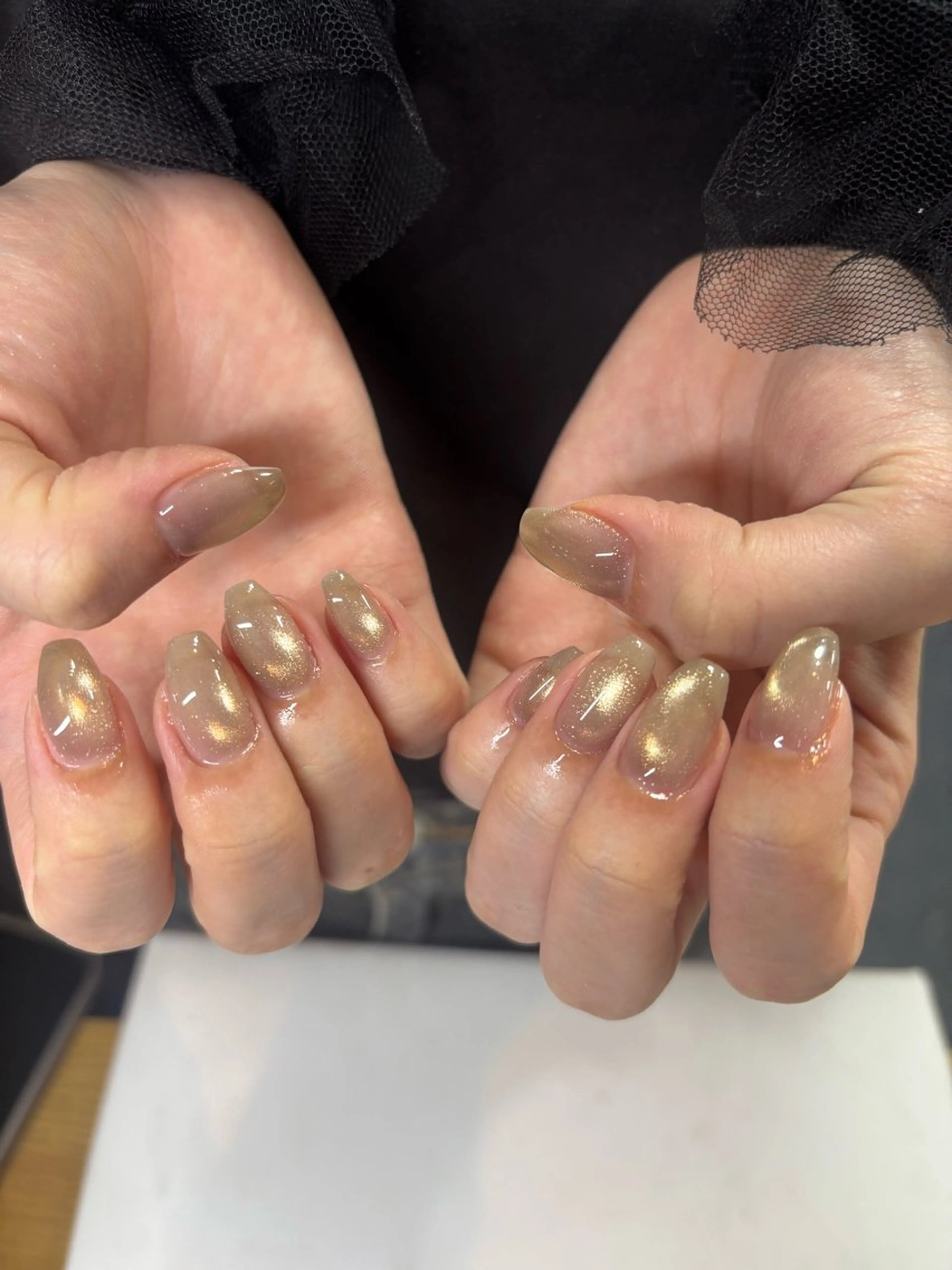 ネイル キラキラネイル マグネットネイル ビー玉ネイル オフィスネイル シンプルネイル ハンドネイル ハンドケア 🎀NAIL🎀 AI🪄︎︎◝✩のネイルデザイン