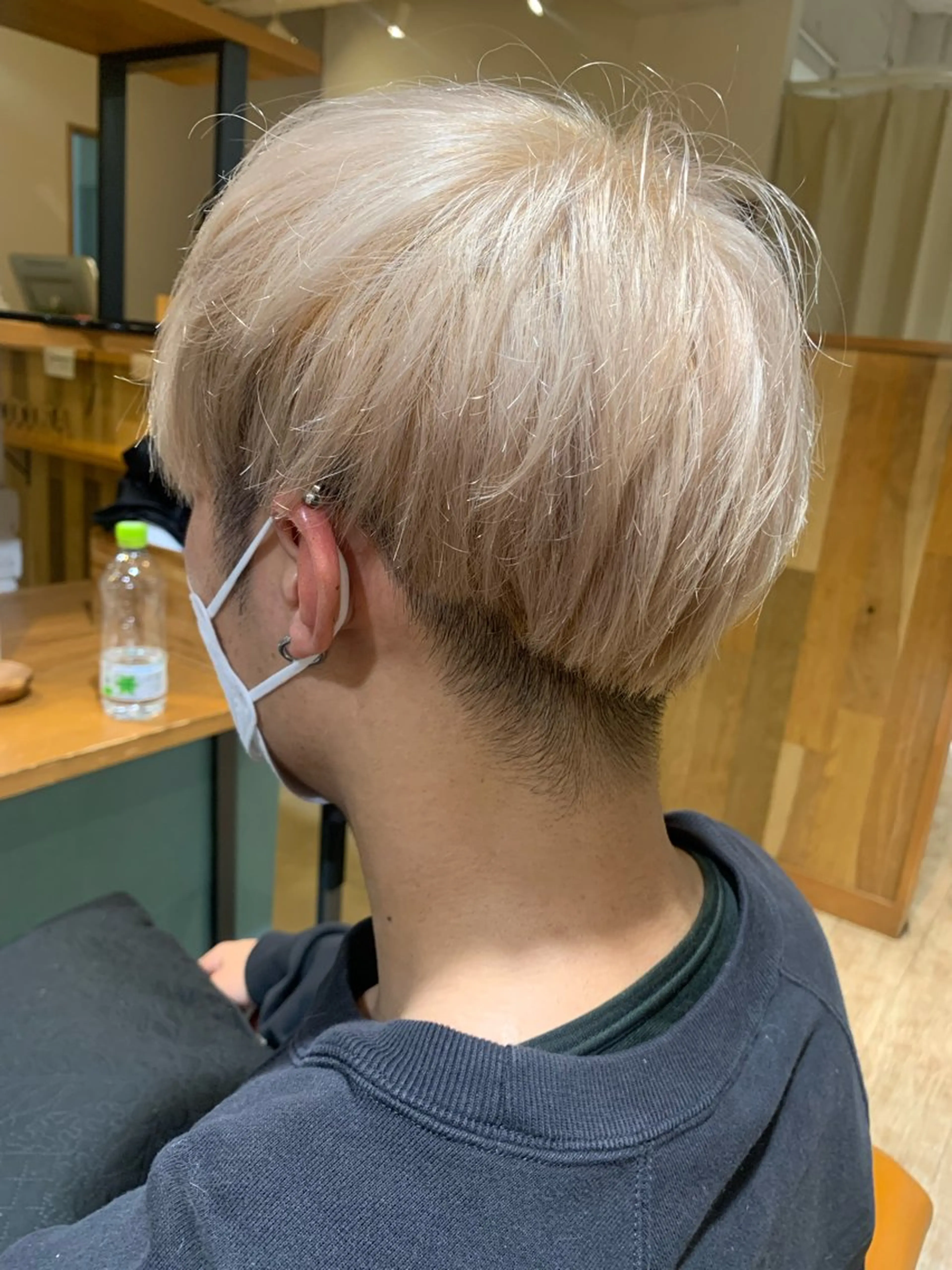 メンズ メンズブリーチ ミルクティーベージュ の魔術師　manaeのヘアスタイル