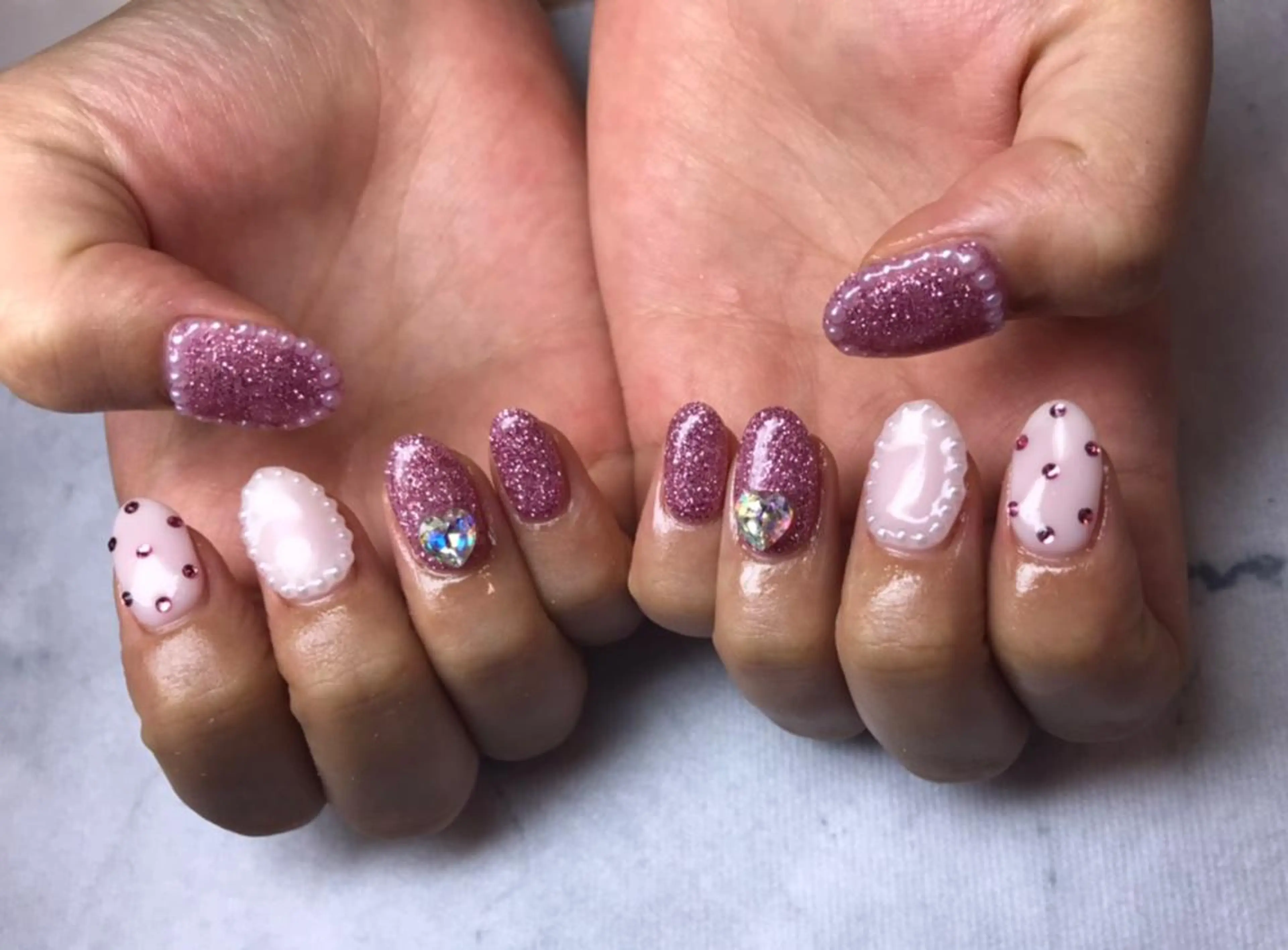 ネイル ネイルリボン 伊藤のネイルデザイン