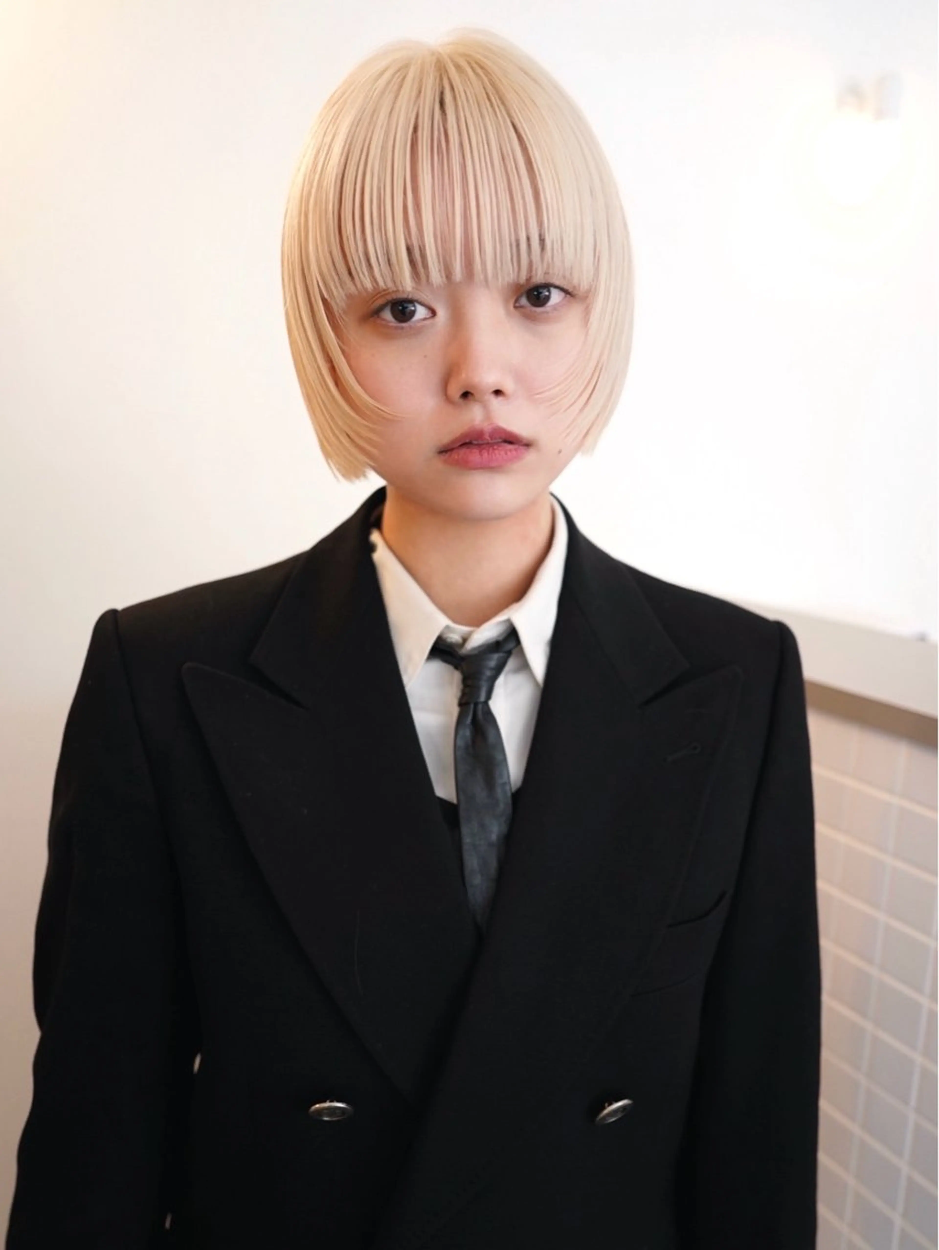 ショート カラー ブロンド ダブルカラー カット ヘアカラー トリートメント デザイン/レイヤー Kaito🐩/栄のヘアスタイル