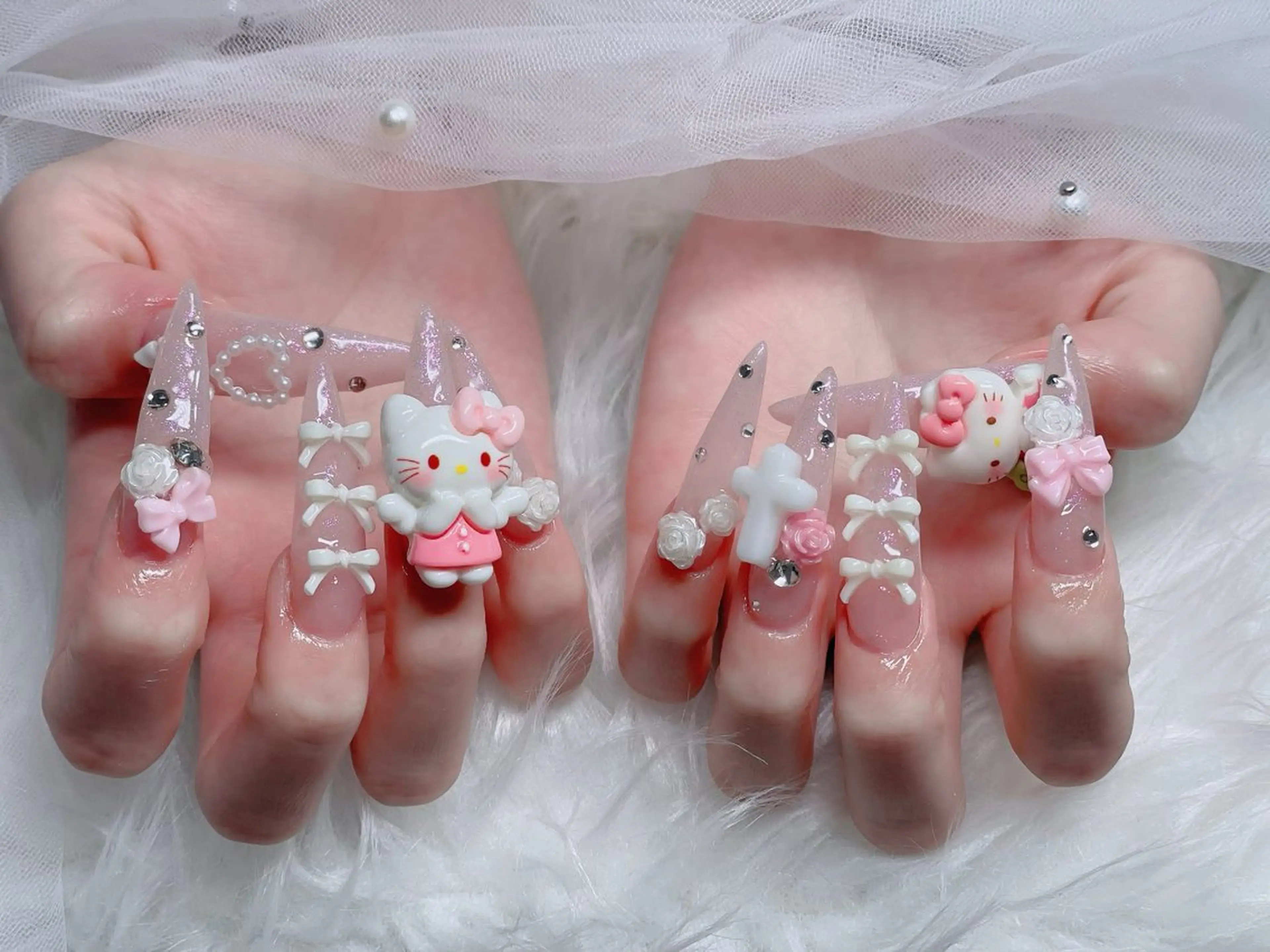 ネイル オーロラネイル フレンチネイル ジェルネイル ハロウィン キラキラネイル ハンドネイル H.baby Nail Salonのネイルデザイン