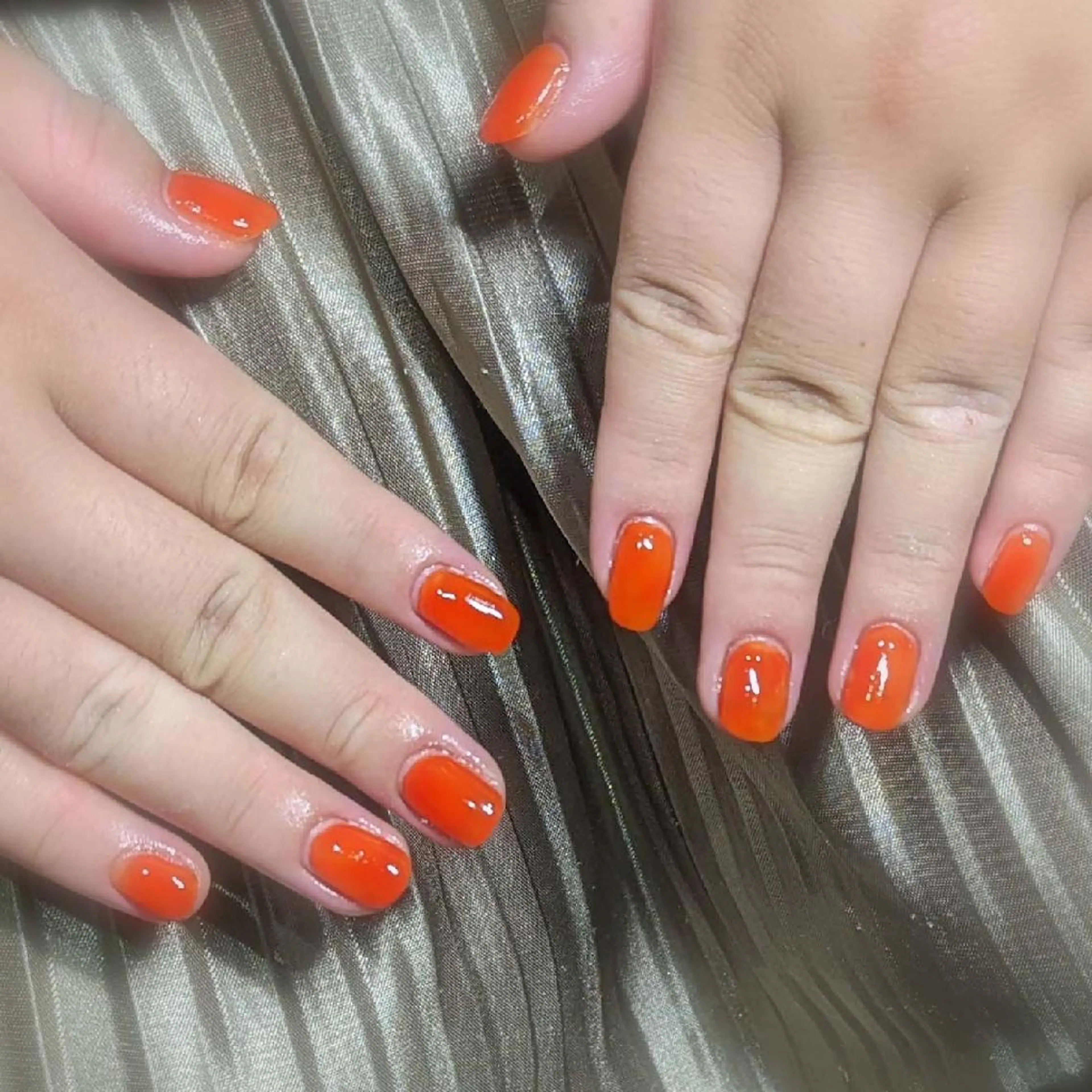 ネイル オレンジ ハンドネイル ハンドケア ナリタ・ マミのネイルデザイン