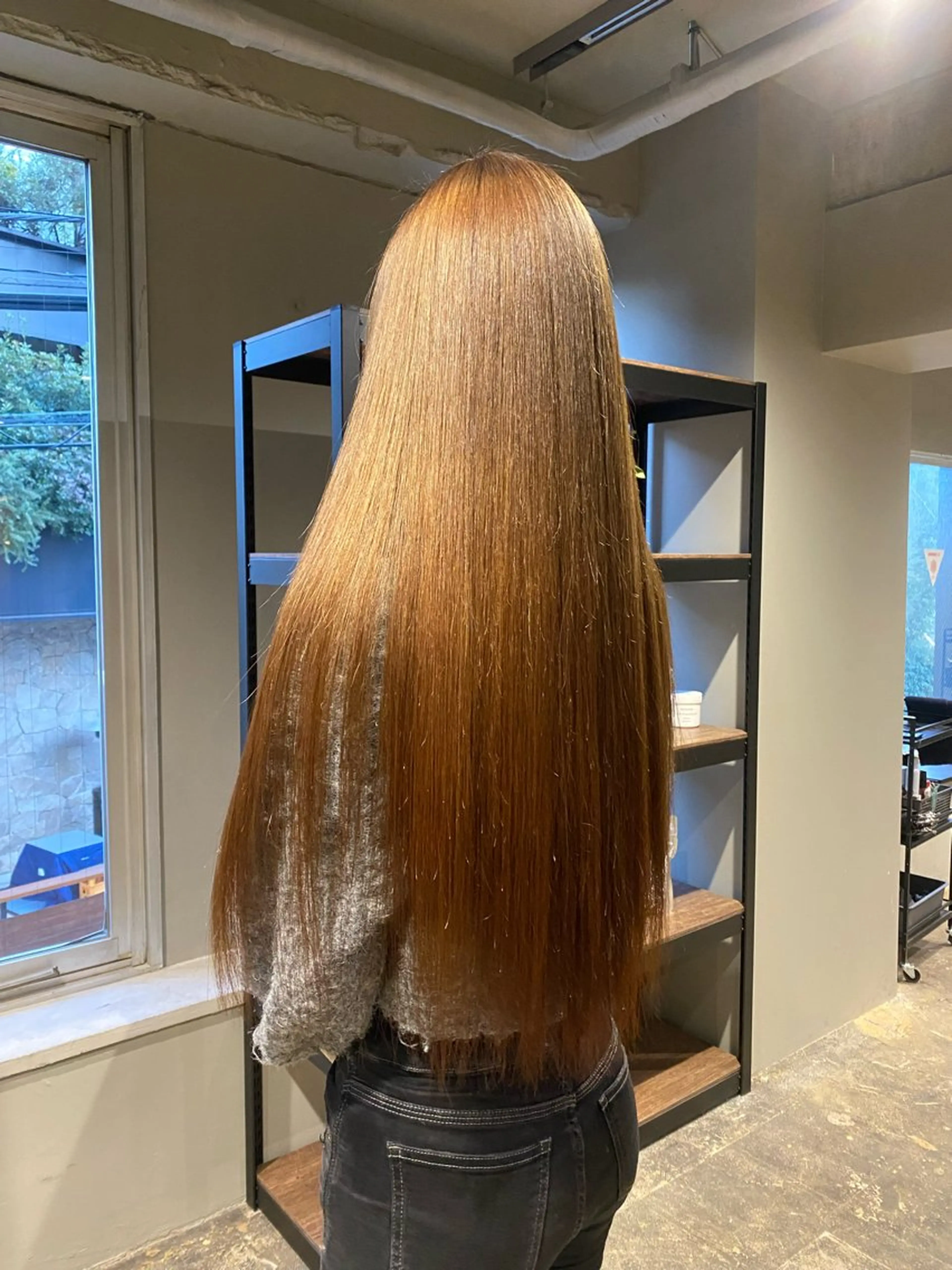 ロング ハイトーンカラー レイヤー/ juriのヘアスタイル