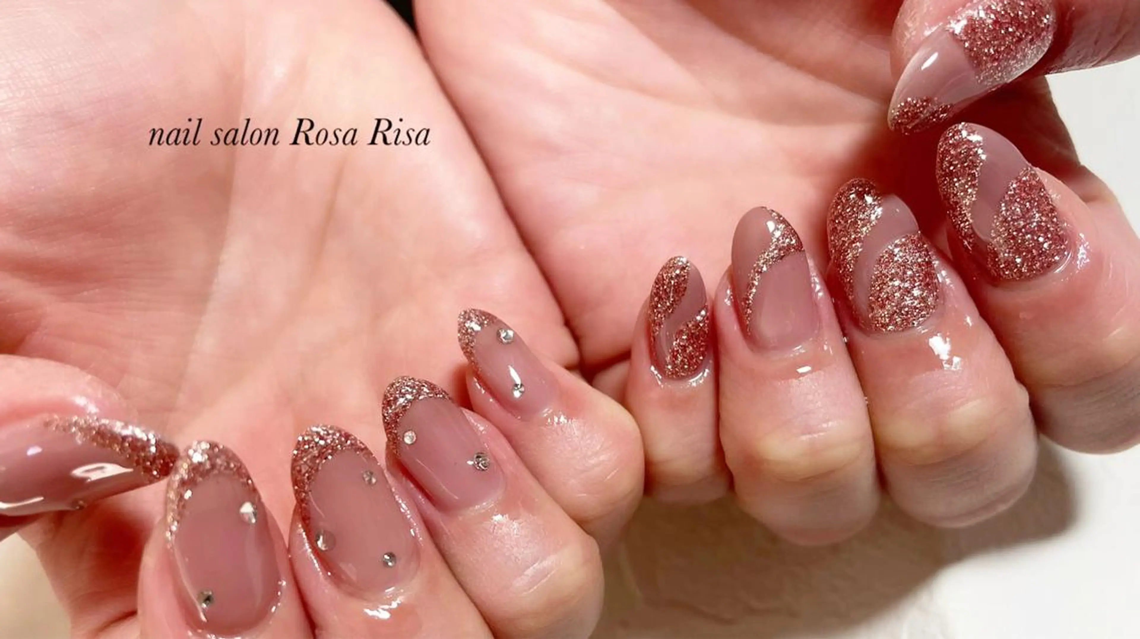 セミロング ネイル 持ち込み ハンドネイル ネイルスタジオ シェイクユアハンズのネイルデザイン