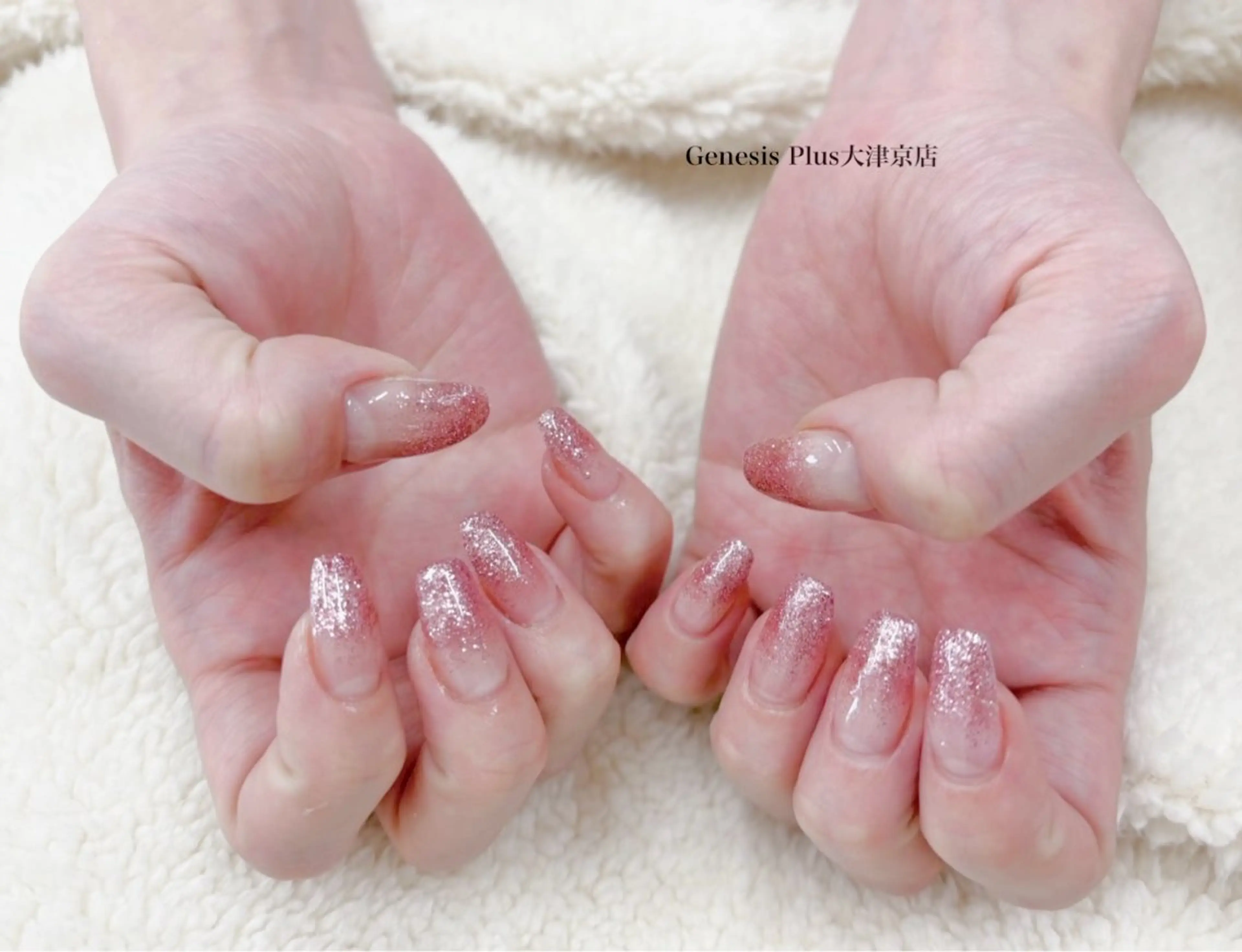ネイル グラデーション ラメ(グリッター) ラメグラデーション ハンドネイル Genesis Plus大津京店のマツエク・マツパデザイン