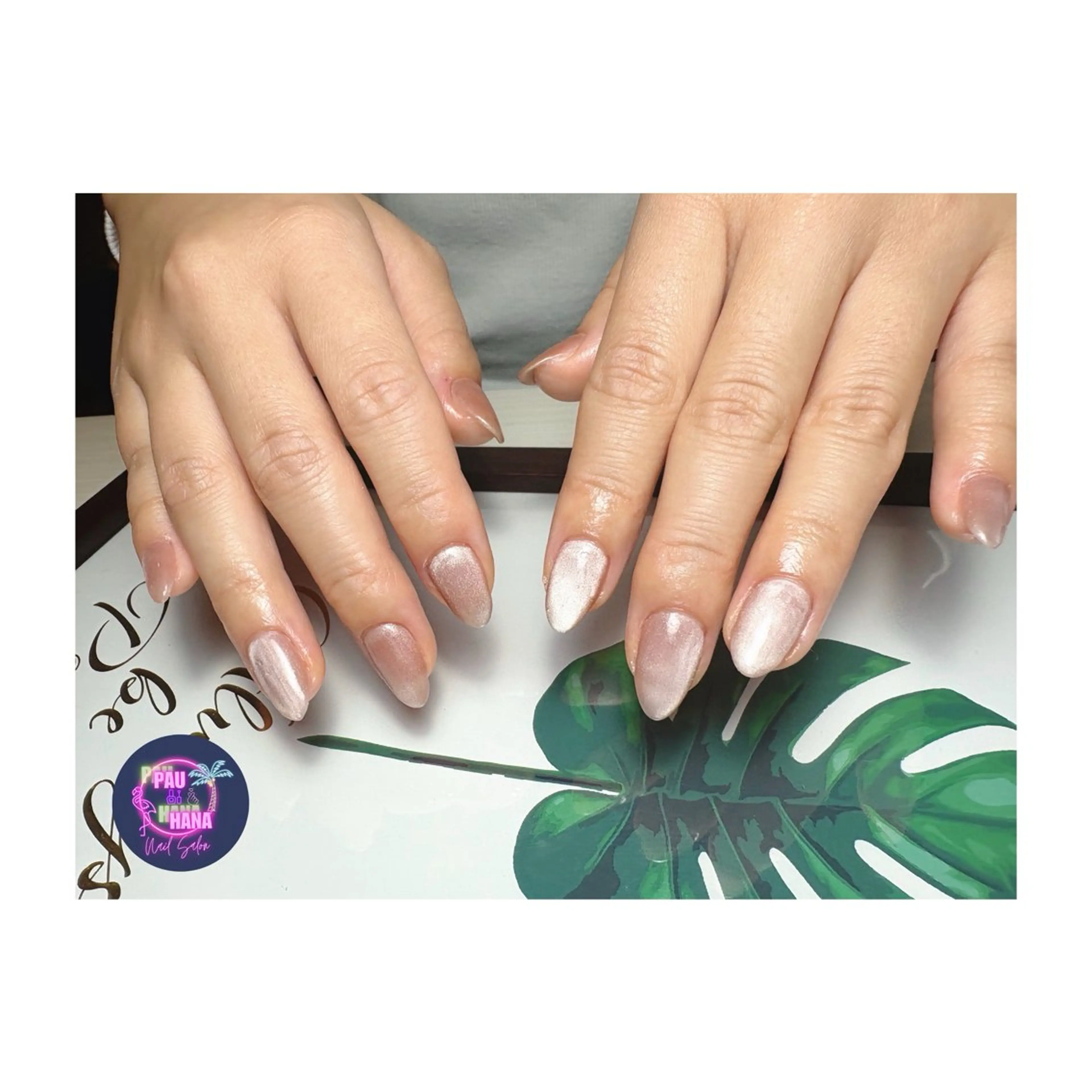 【オフなし・ハンド】マグネットネイルの写真