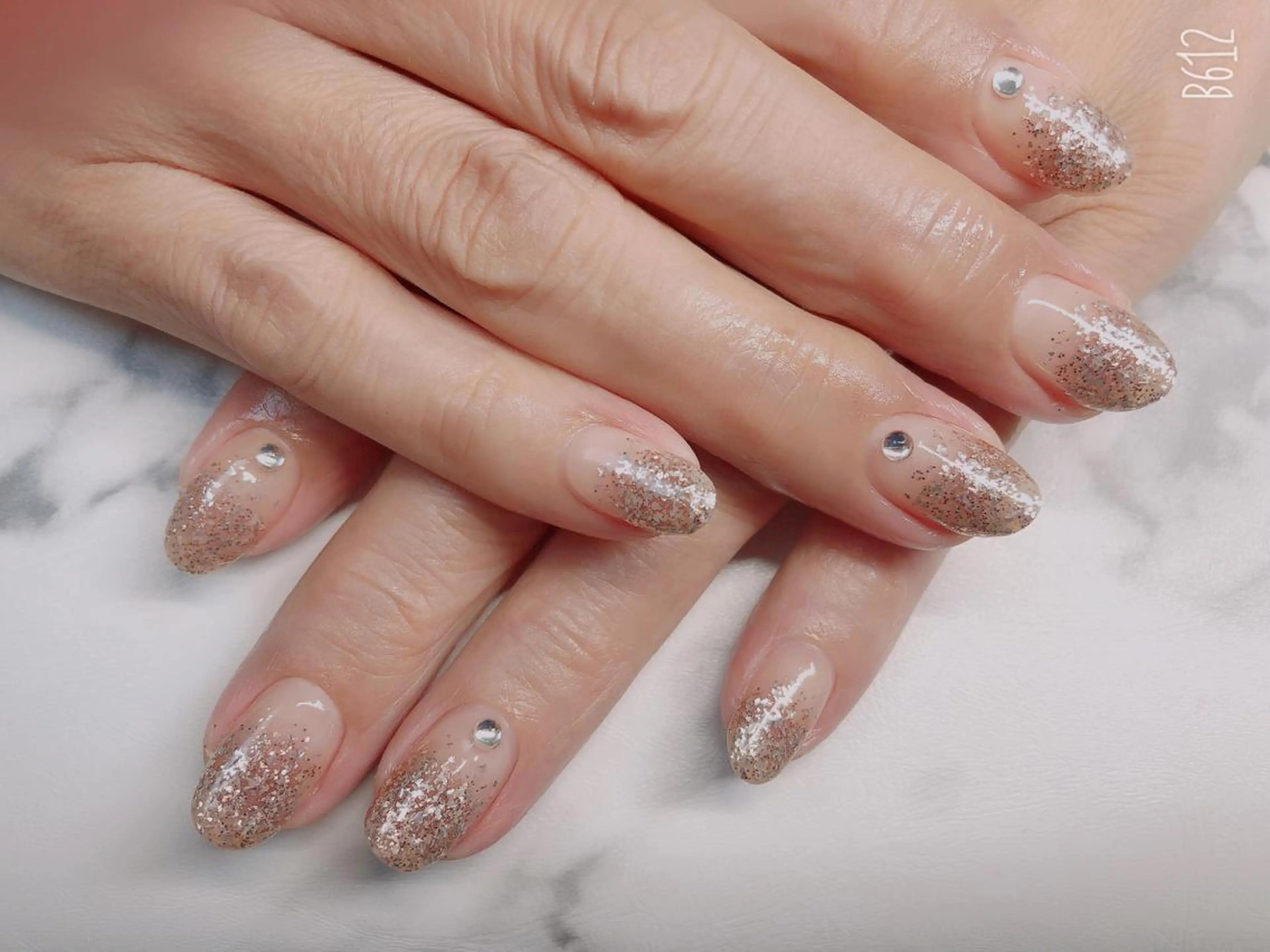 ネイル ハンドネイル ネイルサロンエクラ 🫧Shizukaのネイルデザイン