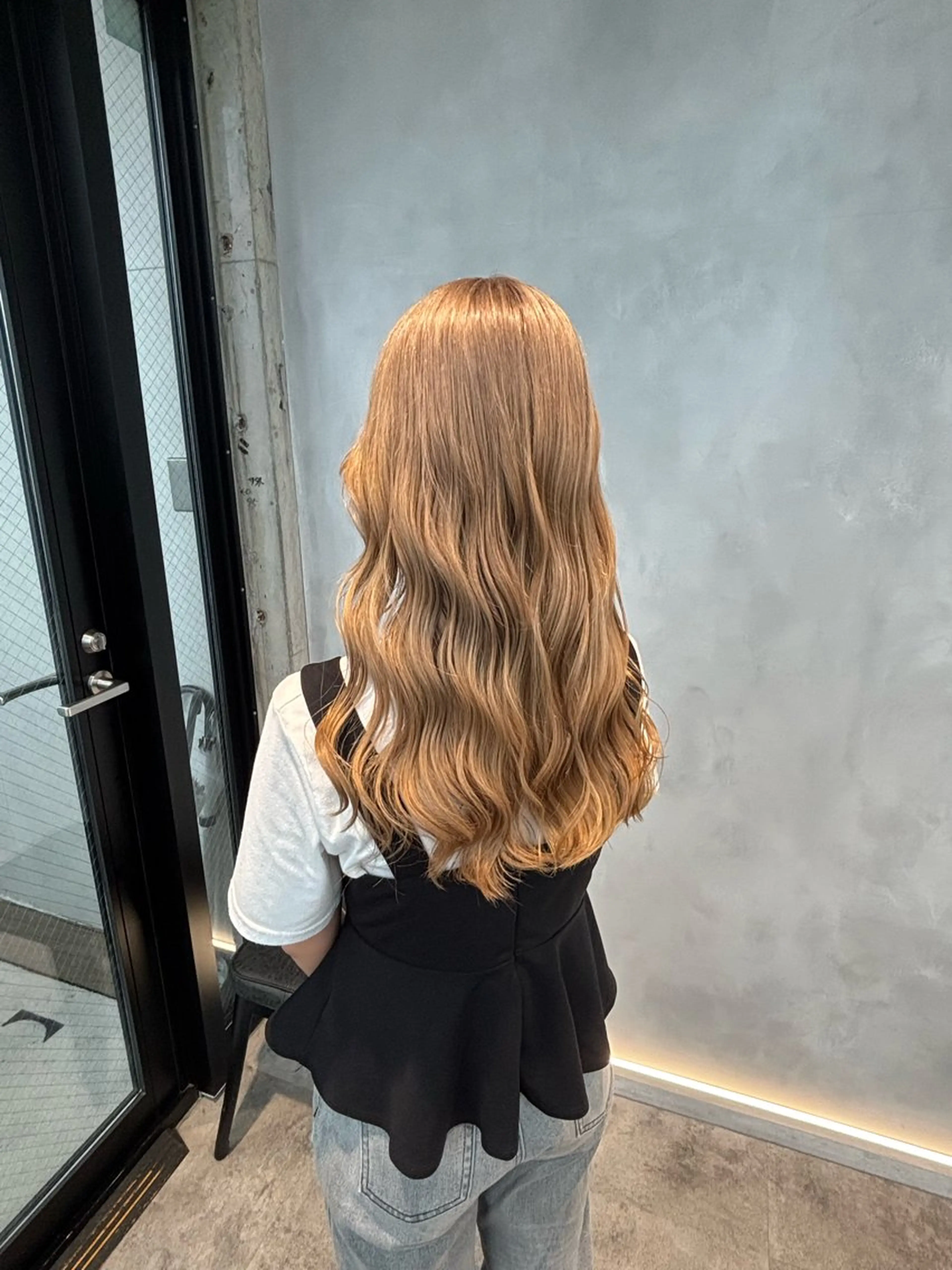 カラー ブリーチ ハイトーンカラー カット ヘアカラー トリートメント 暖色/ハイトーン/ カラー/HBLのヘアスタイル