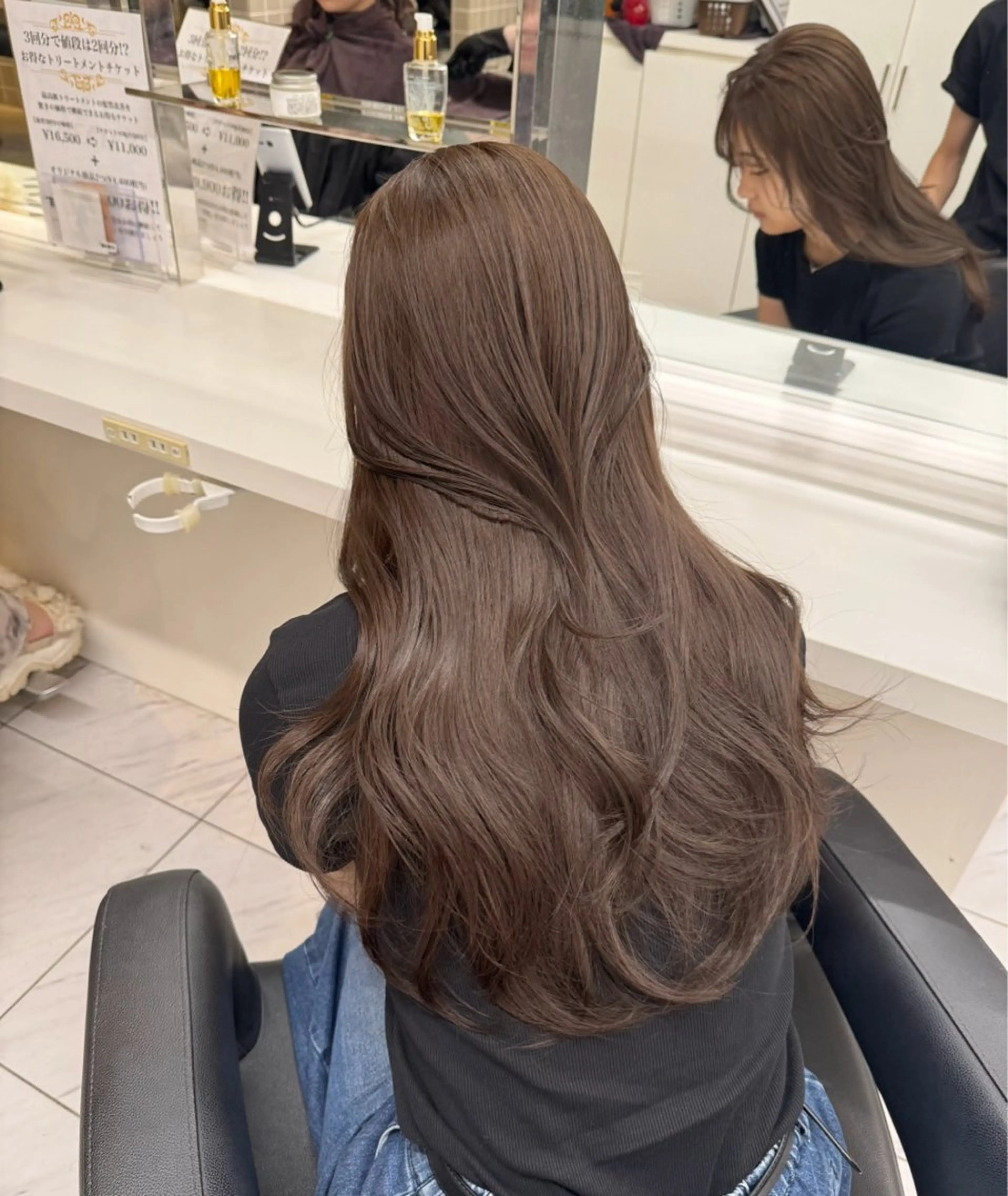 セミロング カラー ヘアアレンジ グレージュ ヘアカラー トリートメント ヘアセット 顔まわりカット の達人のヘアスタイル