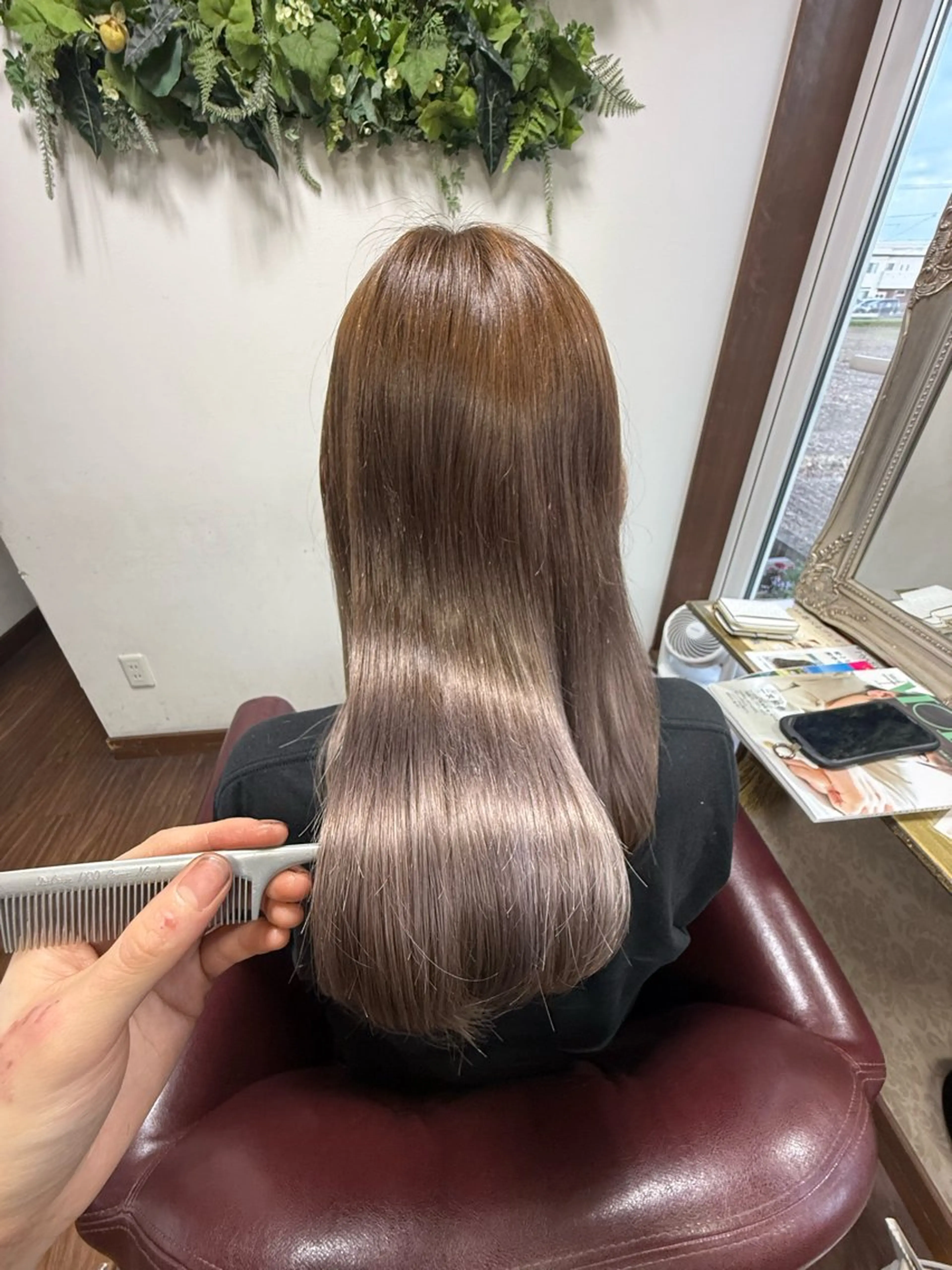 ロング カラー ブリーチ トリートメント まりん /小牧美容院のヘアスタイル