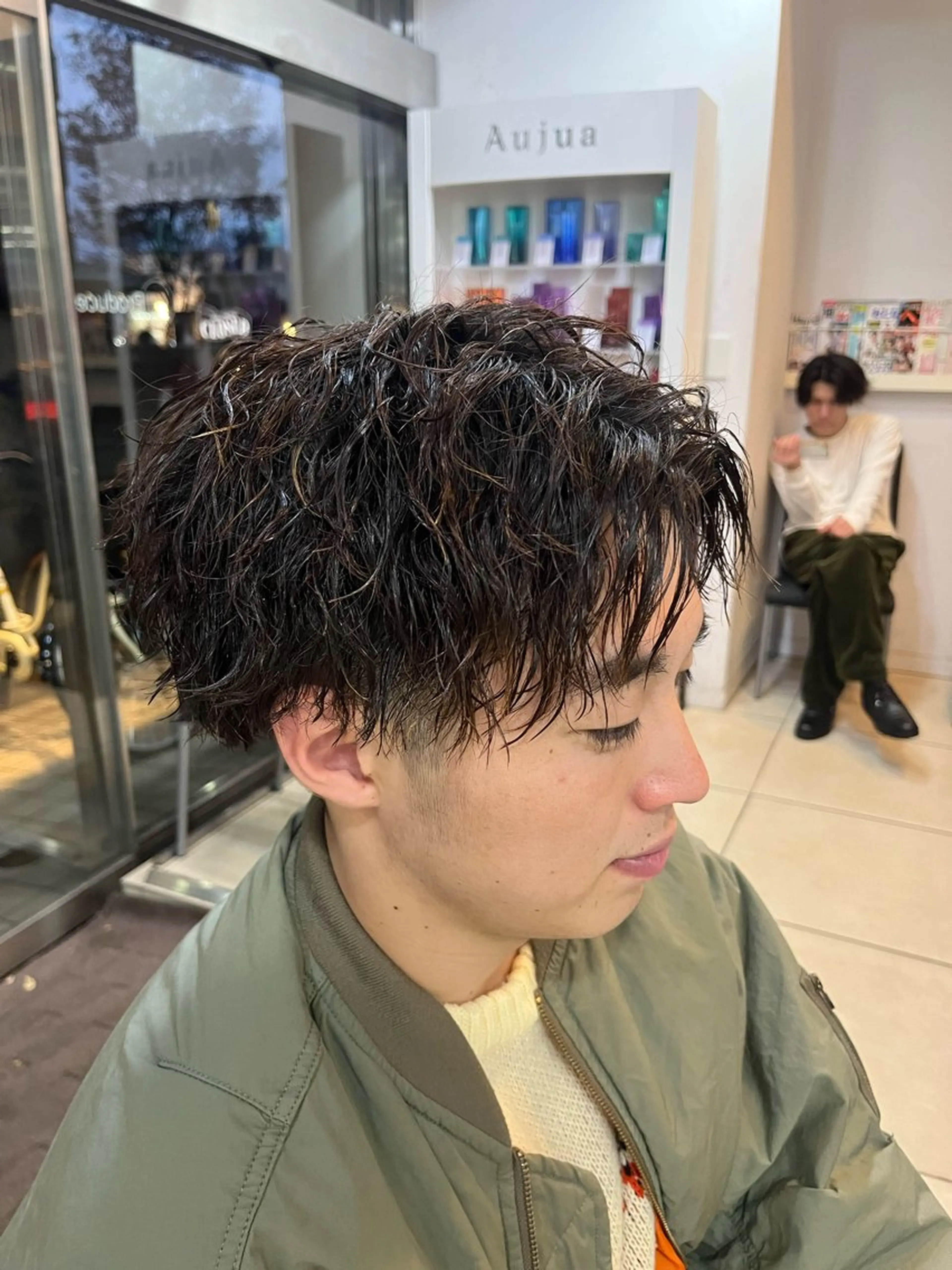 ショート パーマ メンズ センターパート マッシュ カット パーマ 韓国風メンズ/毛流れ ヘアなら須田龍世のヘアスタイル