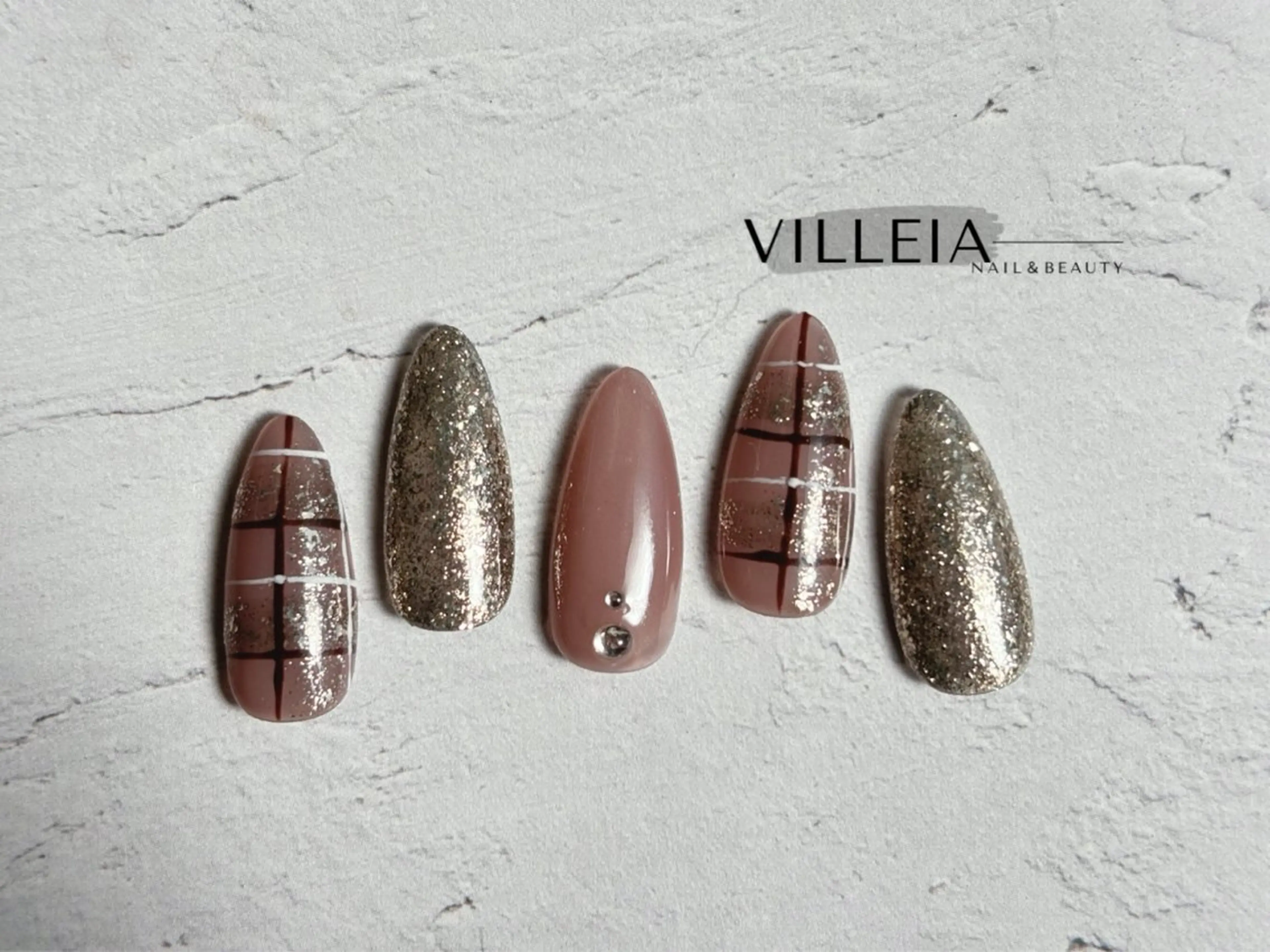 ネイル アートネイル シンプルネイル VILLEIA ヴィラレイアのネイルデザイン