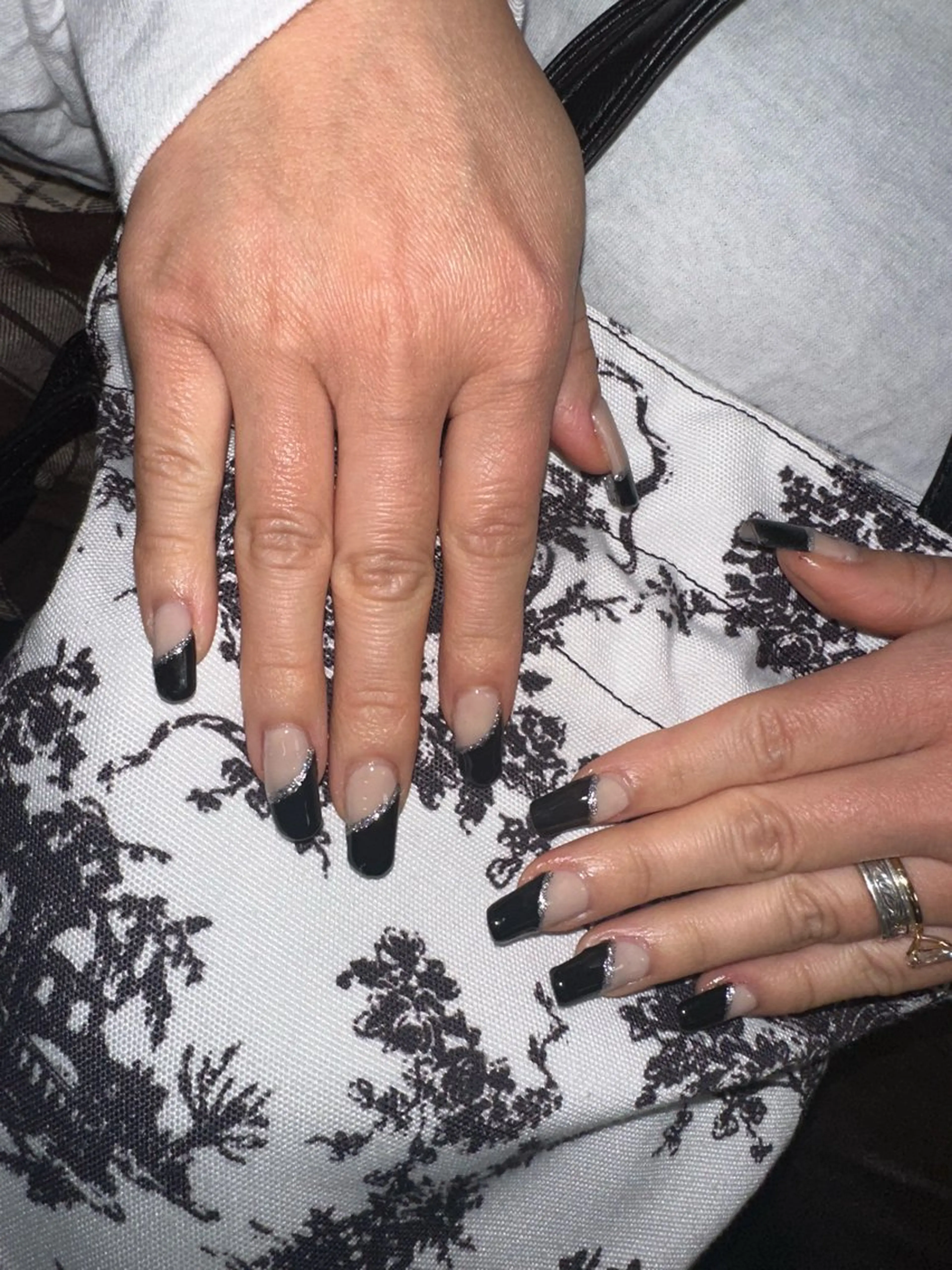 ミディアム ハンドネイル YOKOSUKA⚓️ NAILSのネイルデザイン